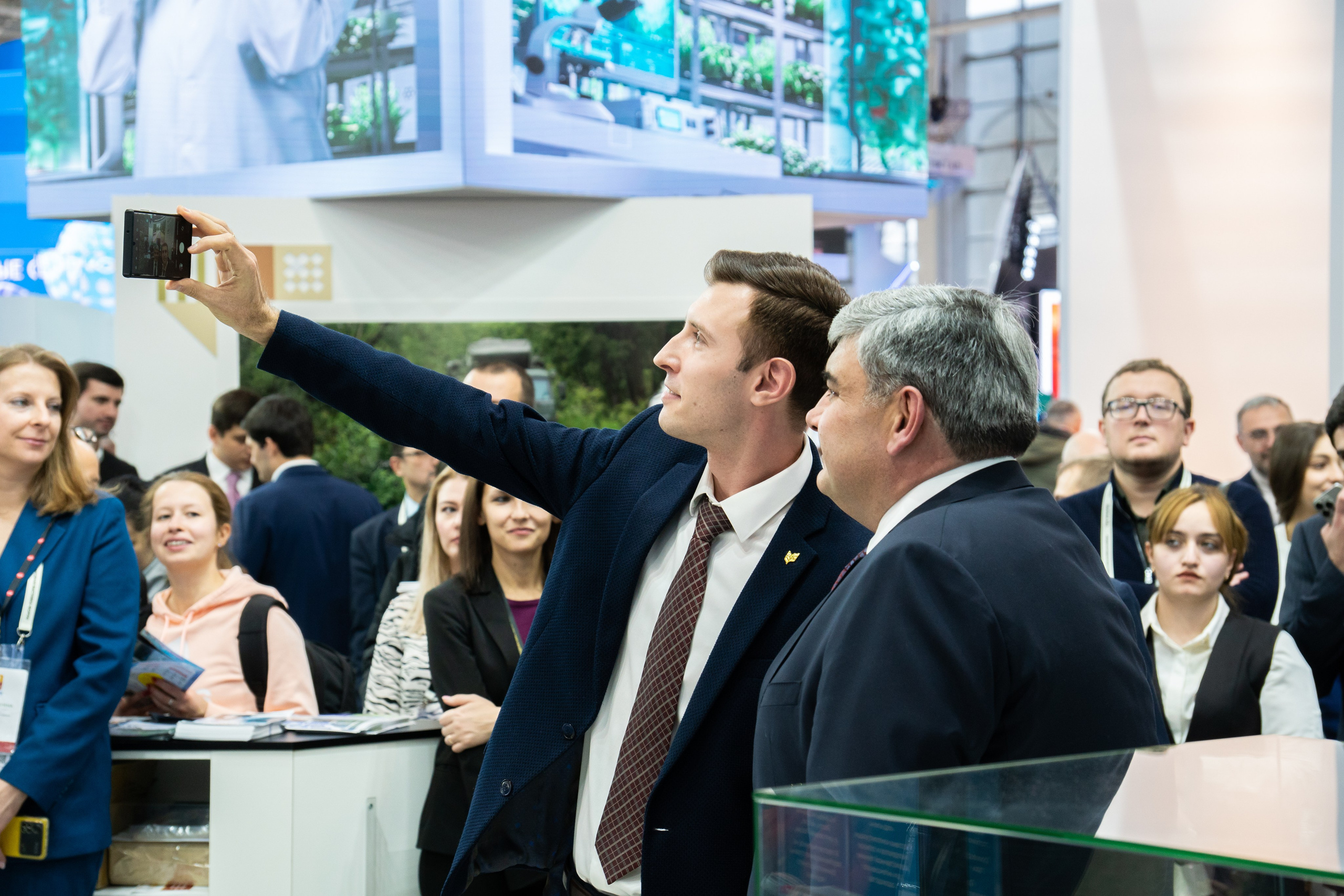 Международная выставка-форум «Россия». Репортажный фотограф — Александр Пода