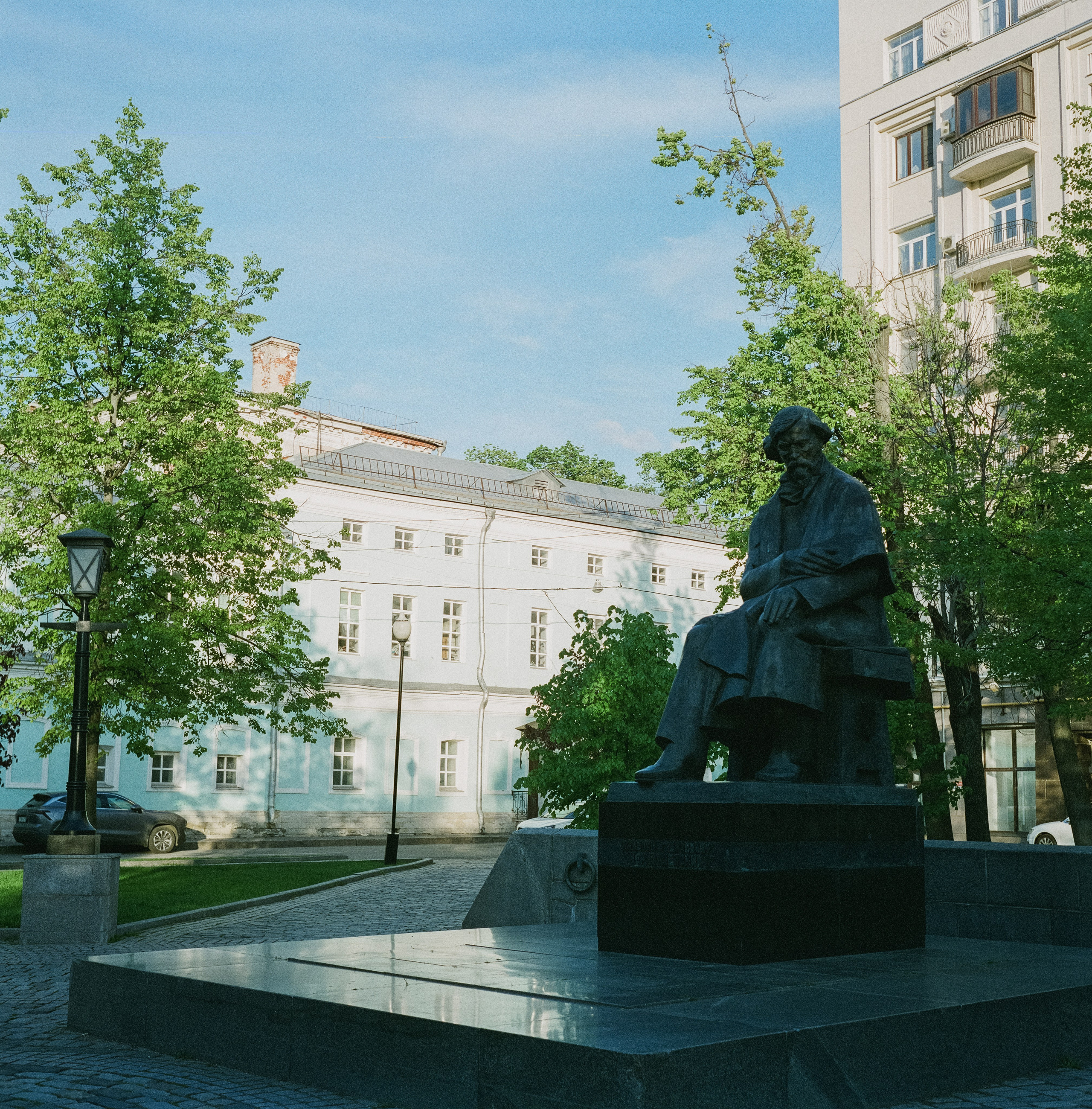 Super Fujica-6 | Fujicolor Pro 400H | Покровка, Лубянка и окрестности 6 мая 2025 года