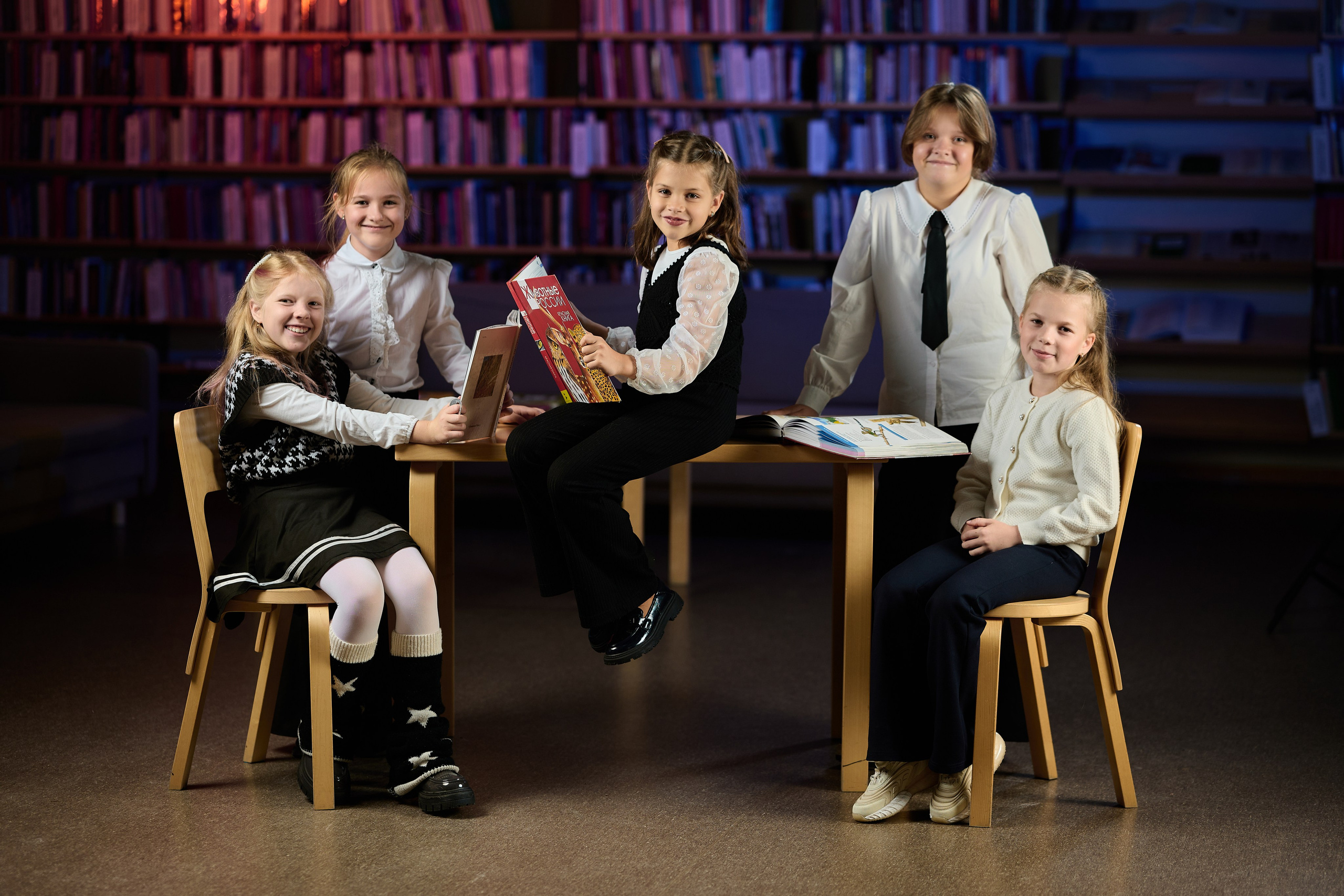 Съёмка в библиотеке. Выпускной альбом Выборг, Каменногорск, Светогорск, Санкт-Петербург