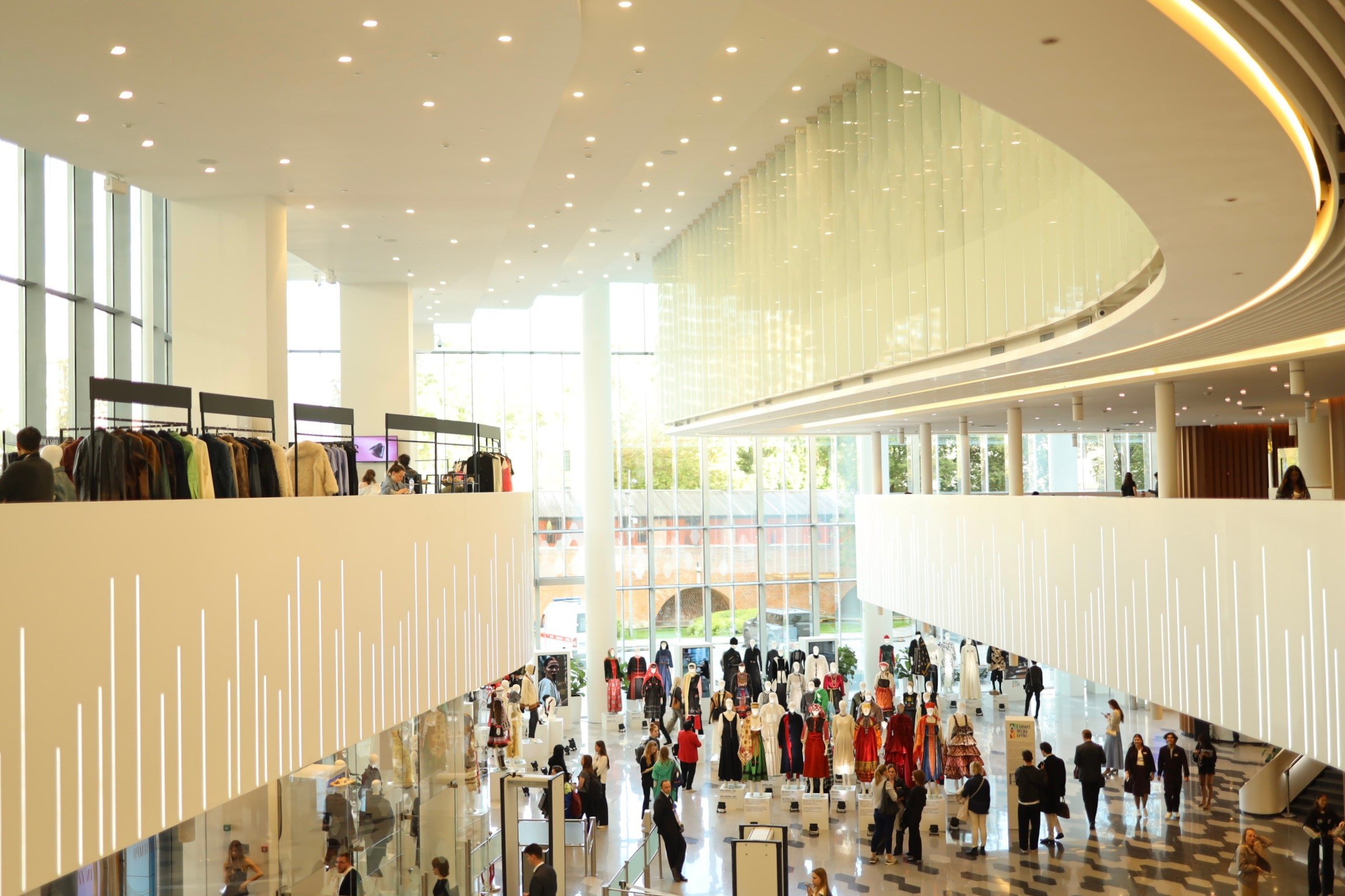 Выставка «Родные мотивы». Фотосессии и репортаж — Фотограф в Москве — Рина Серёгина