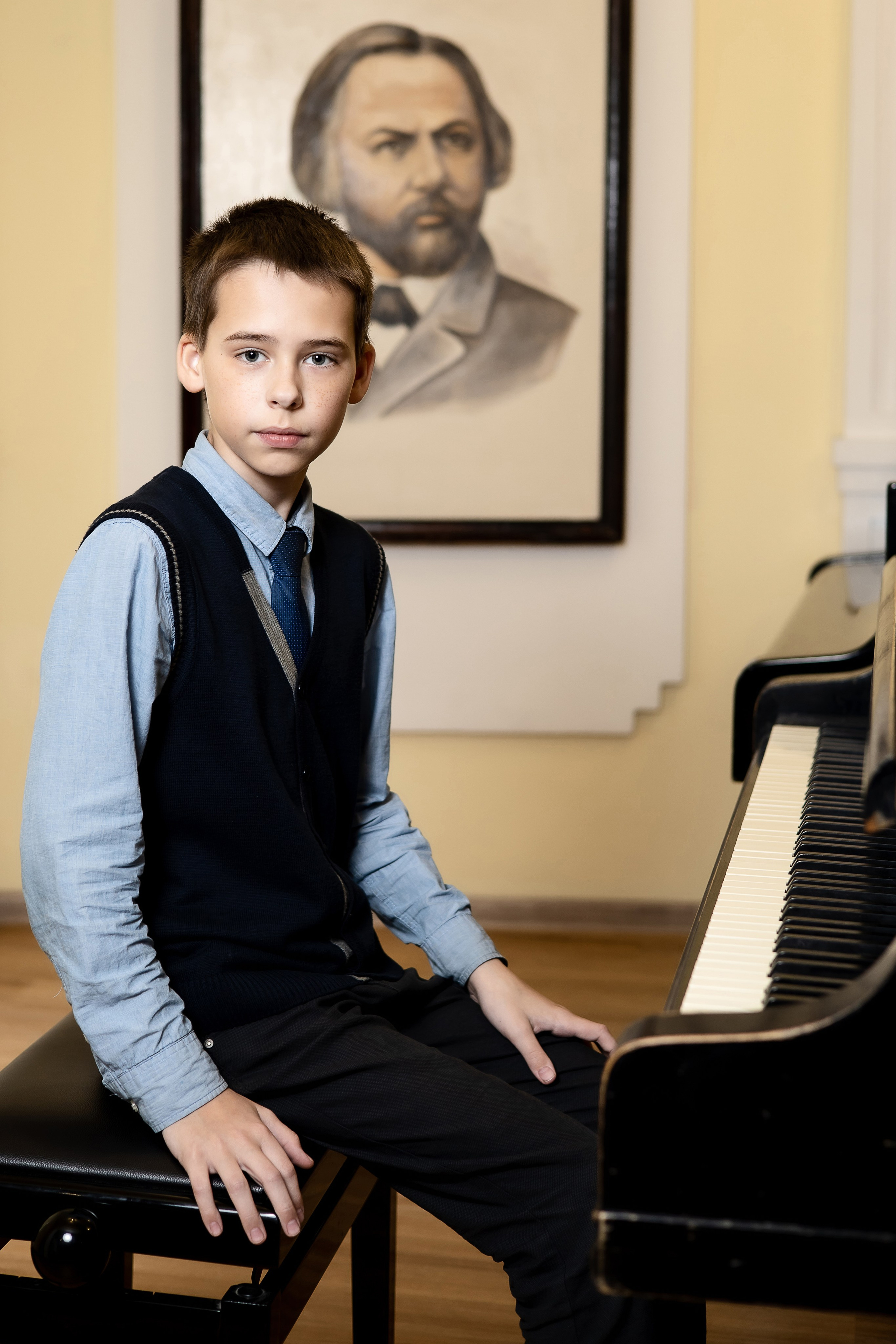 Выпускной альбом для выпускников музыкальной школы в Калининграде. Выпускные альбомы в Калининграде