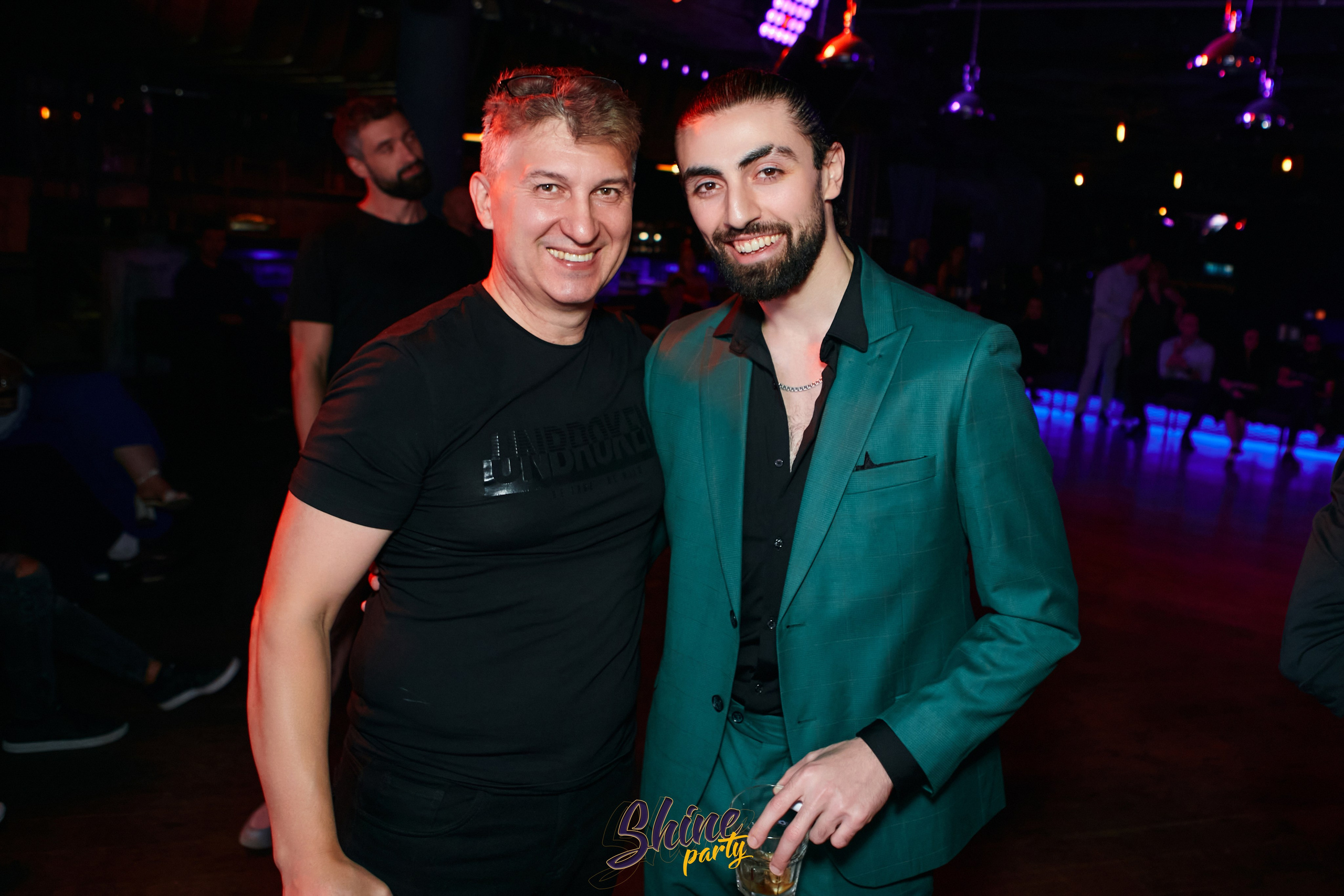 Shine party bachata. Свадебный фотограф