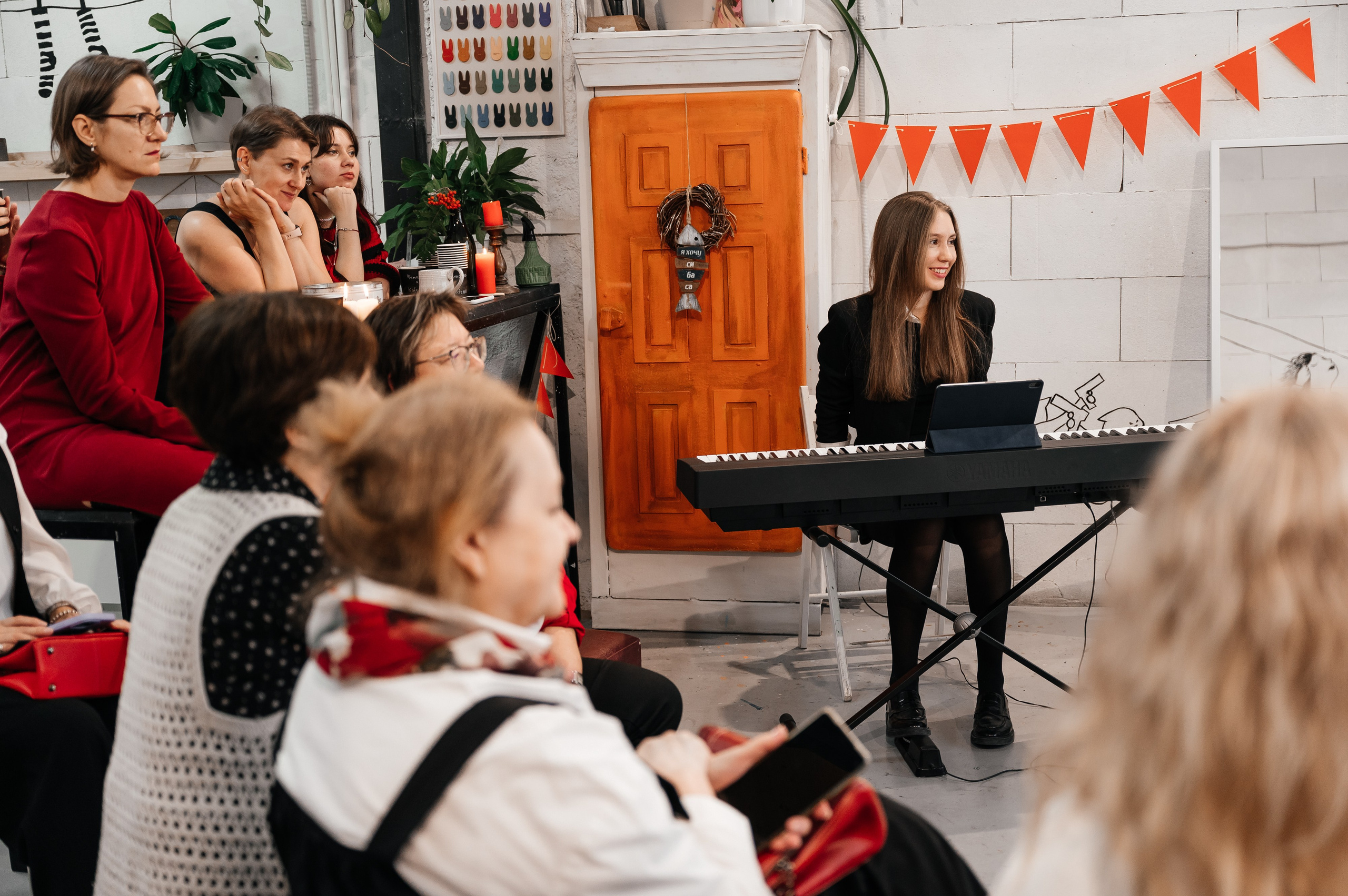 Вечер поэзии Цветаевой, клуб Читалка. Wedding and family photographer USA