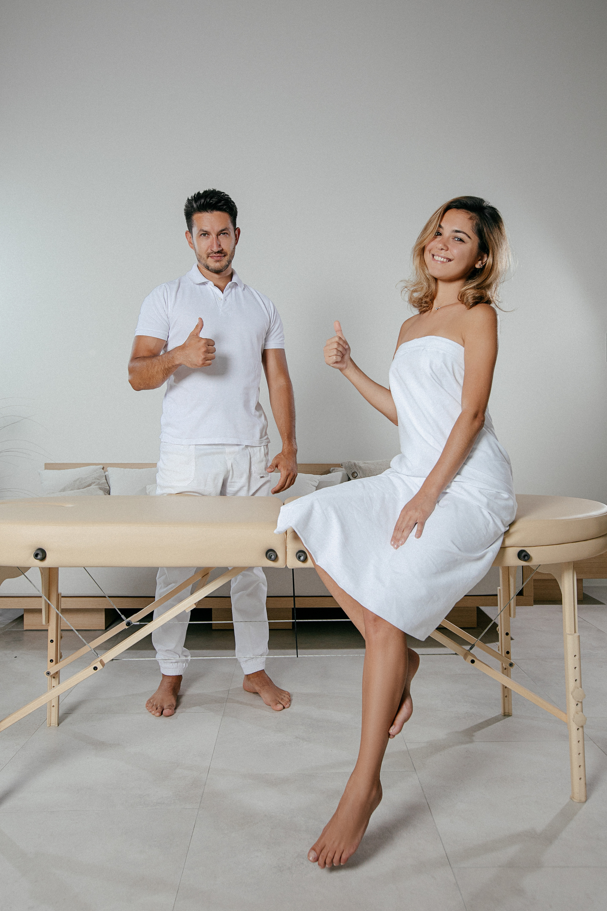 Мастер массажа Тимур. Фотограф-портретист Евгения Синкевич в Риге и Европе