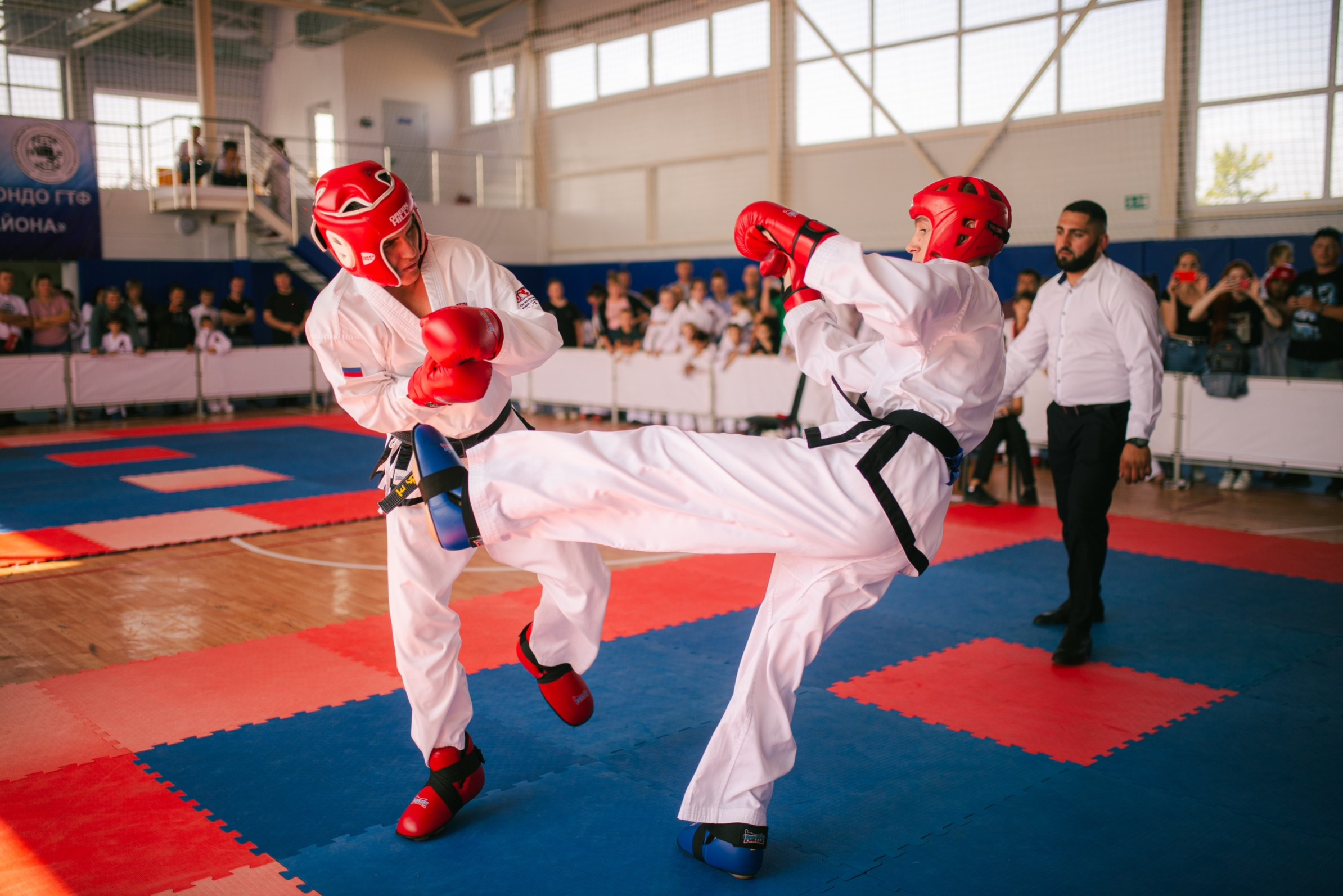 Коммерческие фотосессии. Фотограф Олег Саркисов в Краснодаре