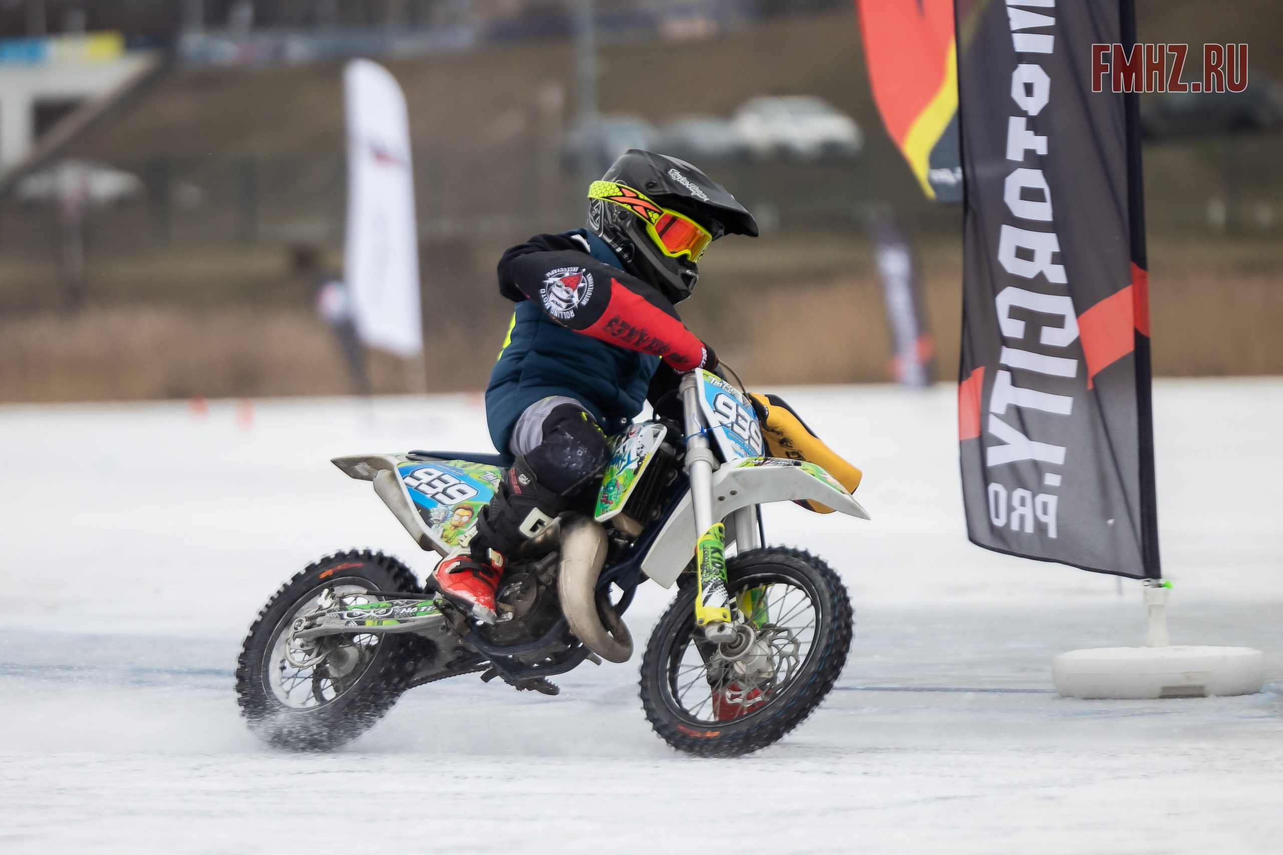 Первый этап Кубка МФР по мотокроссу на льду Большого Крылатского пруда в Москве. 8 февраля 2025 г. Фотограф Владимир Охрименко