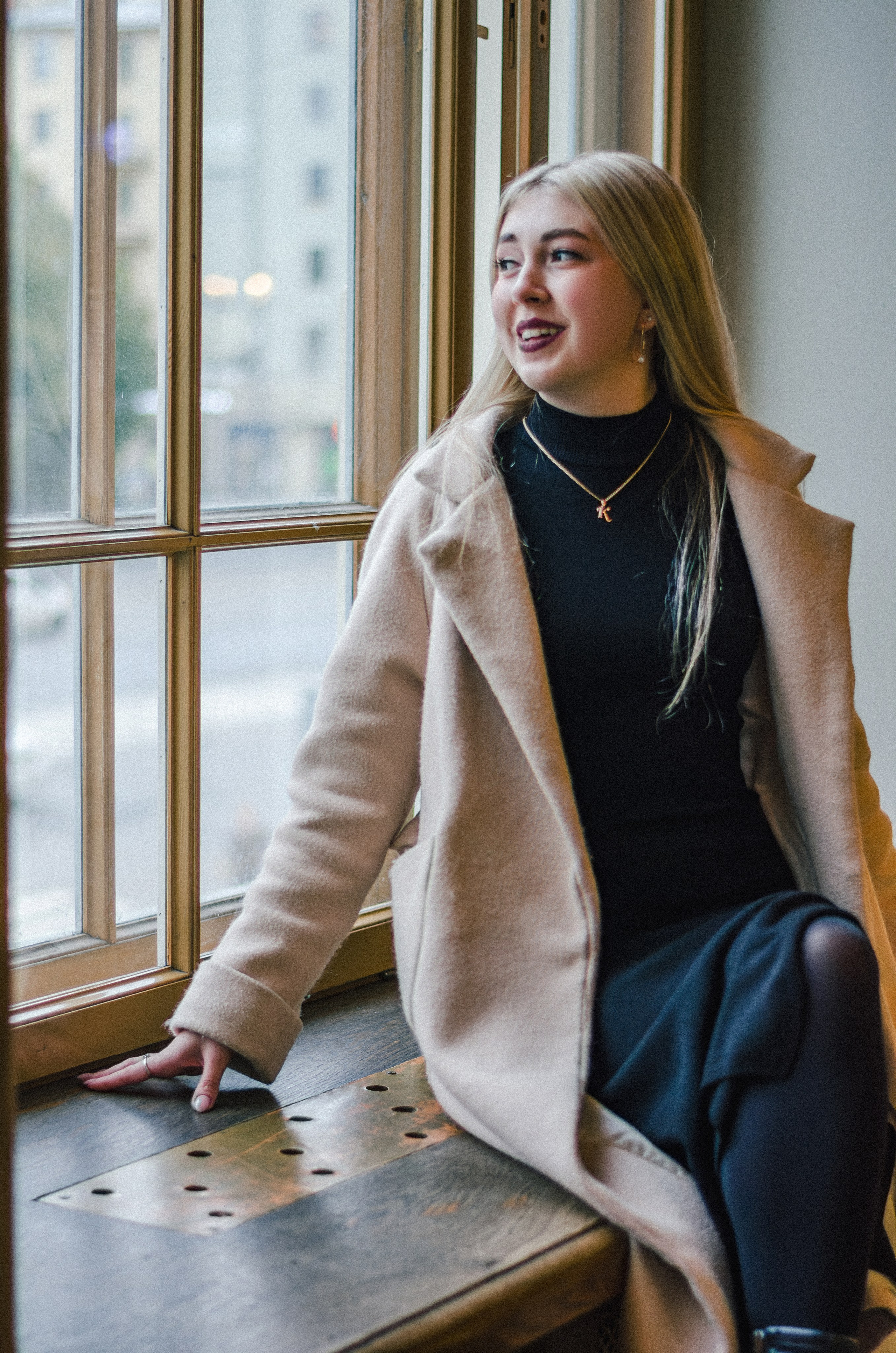 Фотосессия на Витебском вокзале в Питере. Портретный и репортажный фотограф в Санкт-Петербурге