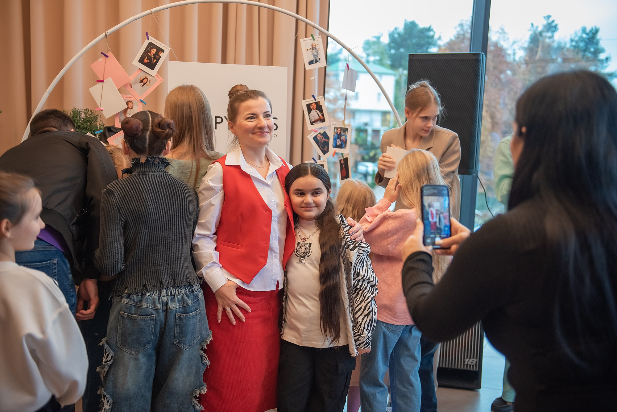 HAPPYkids дефиле в день мамы. Семейный и коммерческий фотограф в Сочи Александр Бодунов
