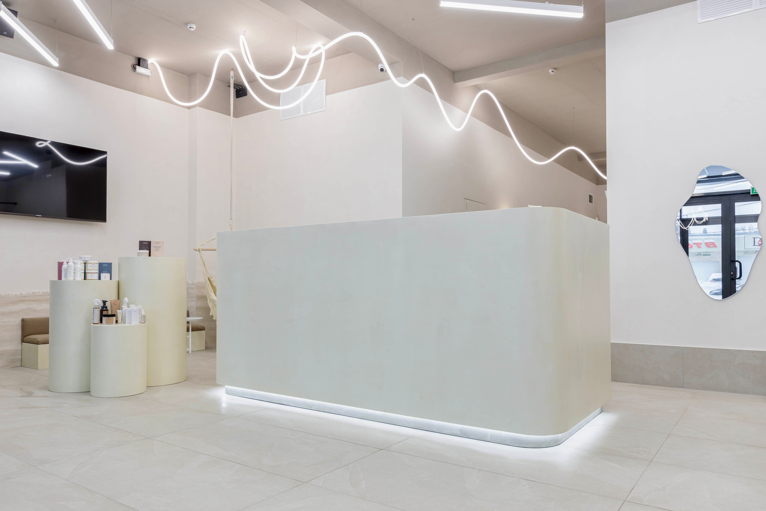 Салон профессиональной аппаратной косметологии DIO. SOLOMAKHINA| САЛОН ДЕКОРАТИВНЫХ ПОКРЫТИЙ|