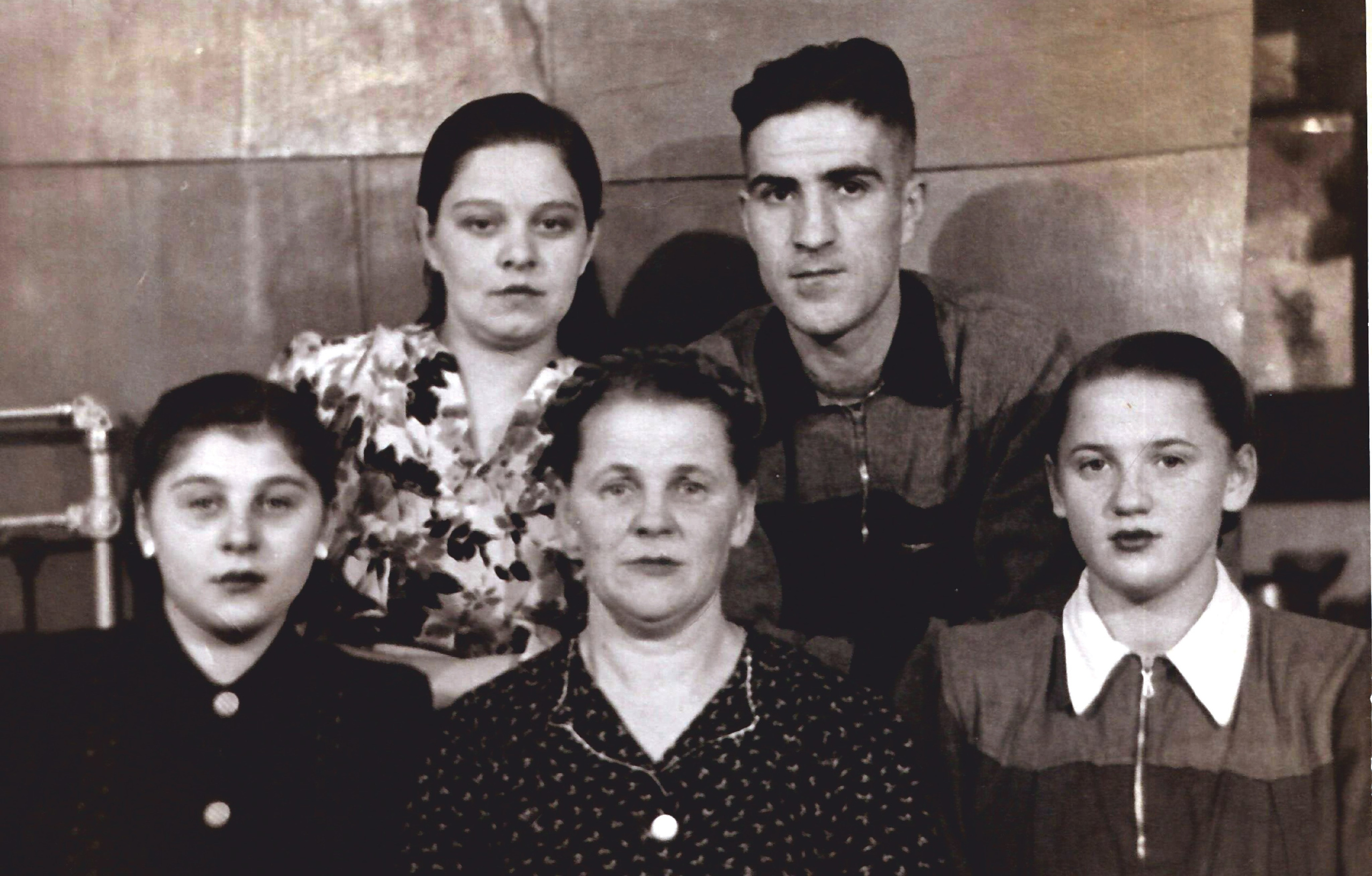 Семейный фотоальбом