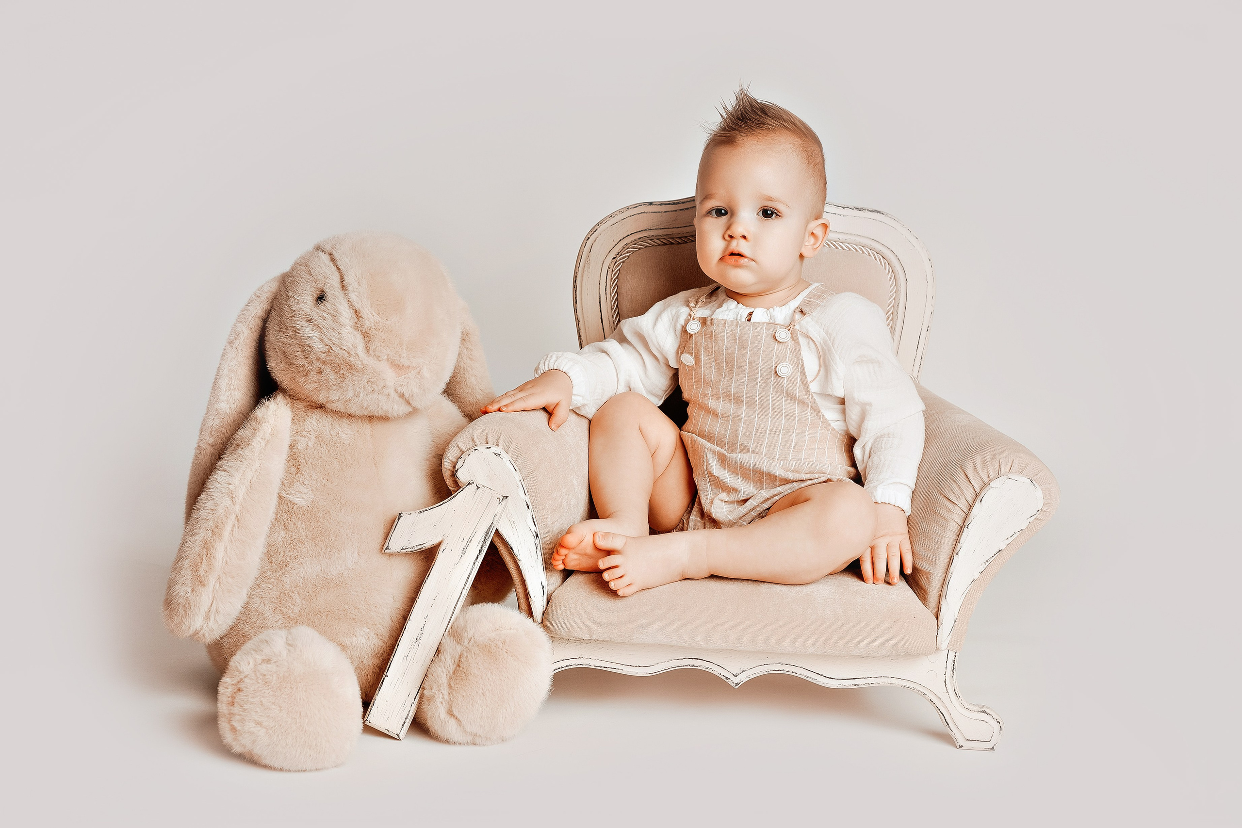 ФОТОСЕССИЯ ПЕРВОГО ГОДИКА для мальчика в стиле МИНИМАЛИЗМ. Фотограф новорожденных беременных в Тюмени Ткачук Татьяна