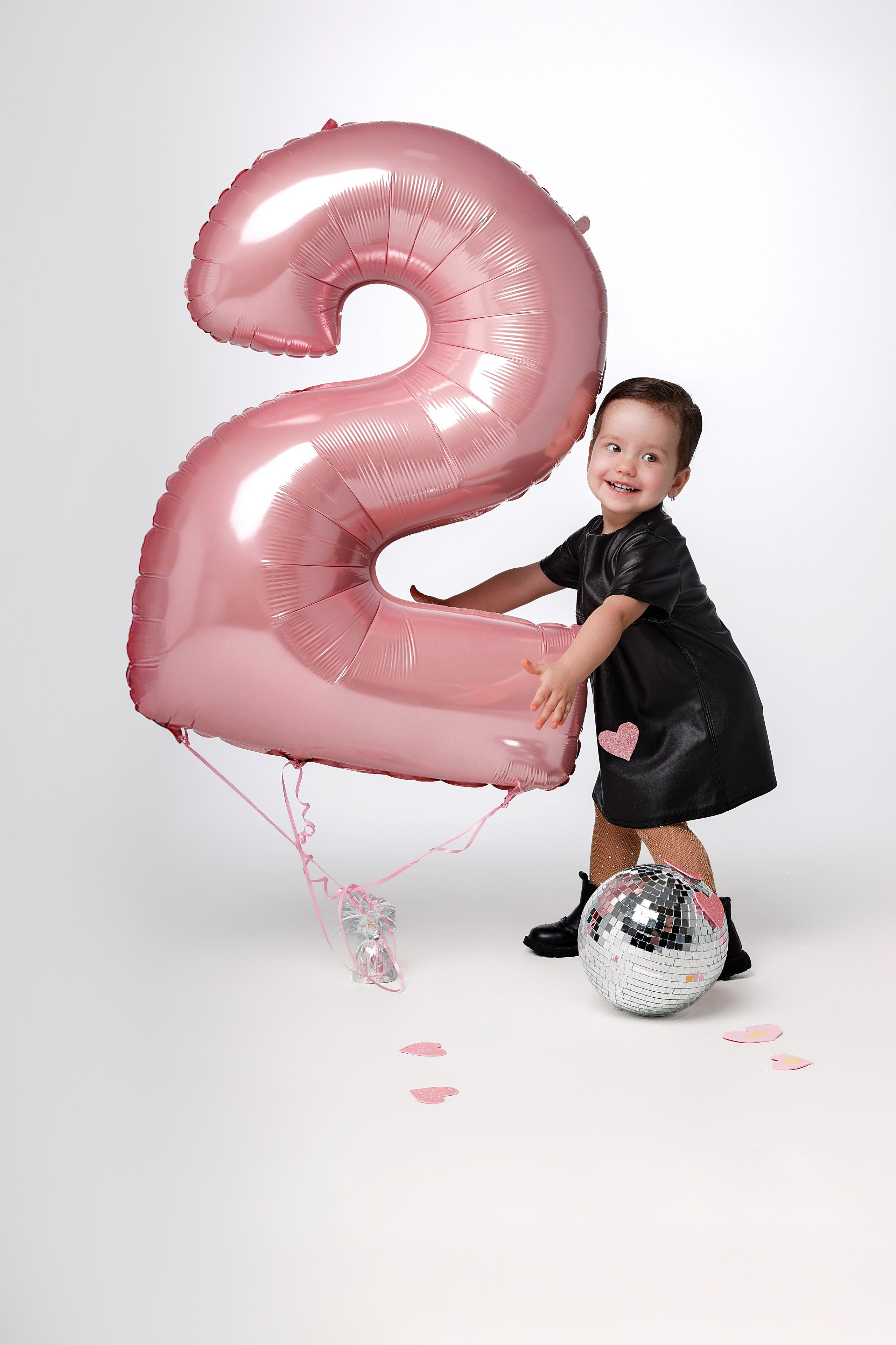 Детская фотосессия на 2 годика в Сочи. Детский студийный фотограф Сочи