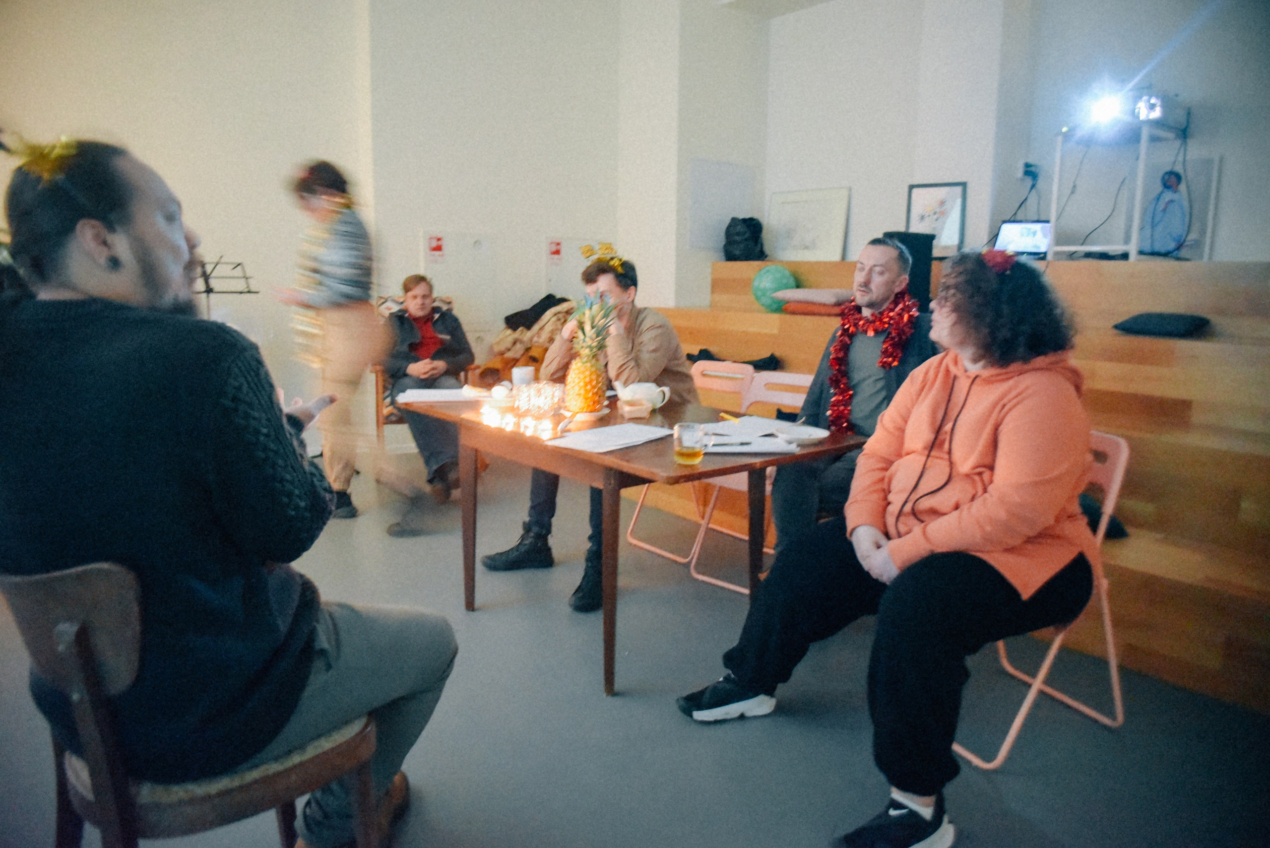 ЧТО ТЫ МЕЛЕШь Вечер вьетнамского караоке. Фотограф Лола Волна, город Москва