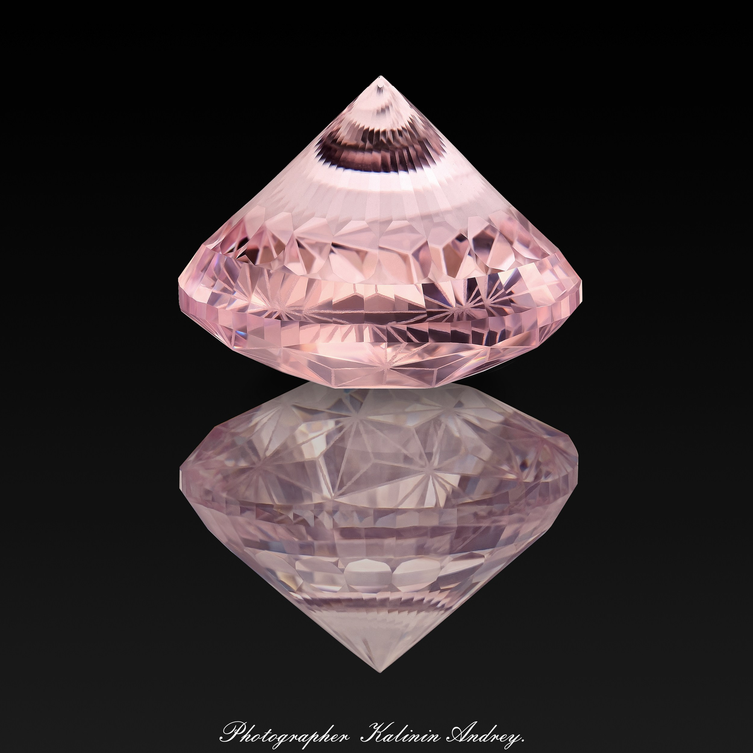 Профессиональная уникальная рекламная фотосъёмка драгоценных в Москве  тел +7 966-003-13-07. Высококачественная профессиональная рекламная фотосъёмка ювелирных украшений, драгоценных камней в Москве. Обучение, консультация