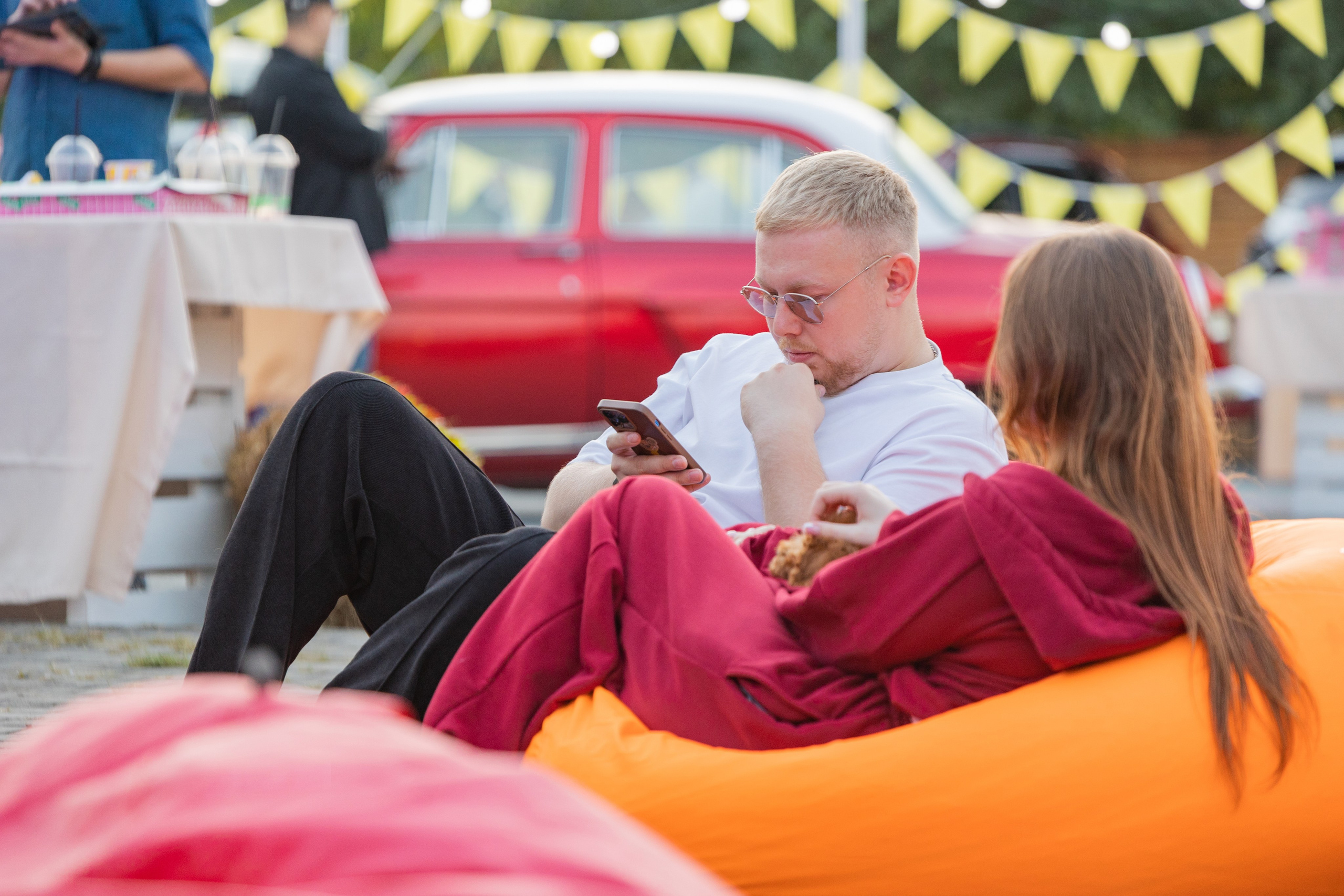 ZAZA. Выпускные альбомы во Владивостоке