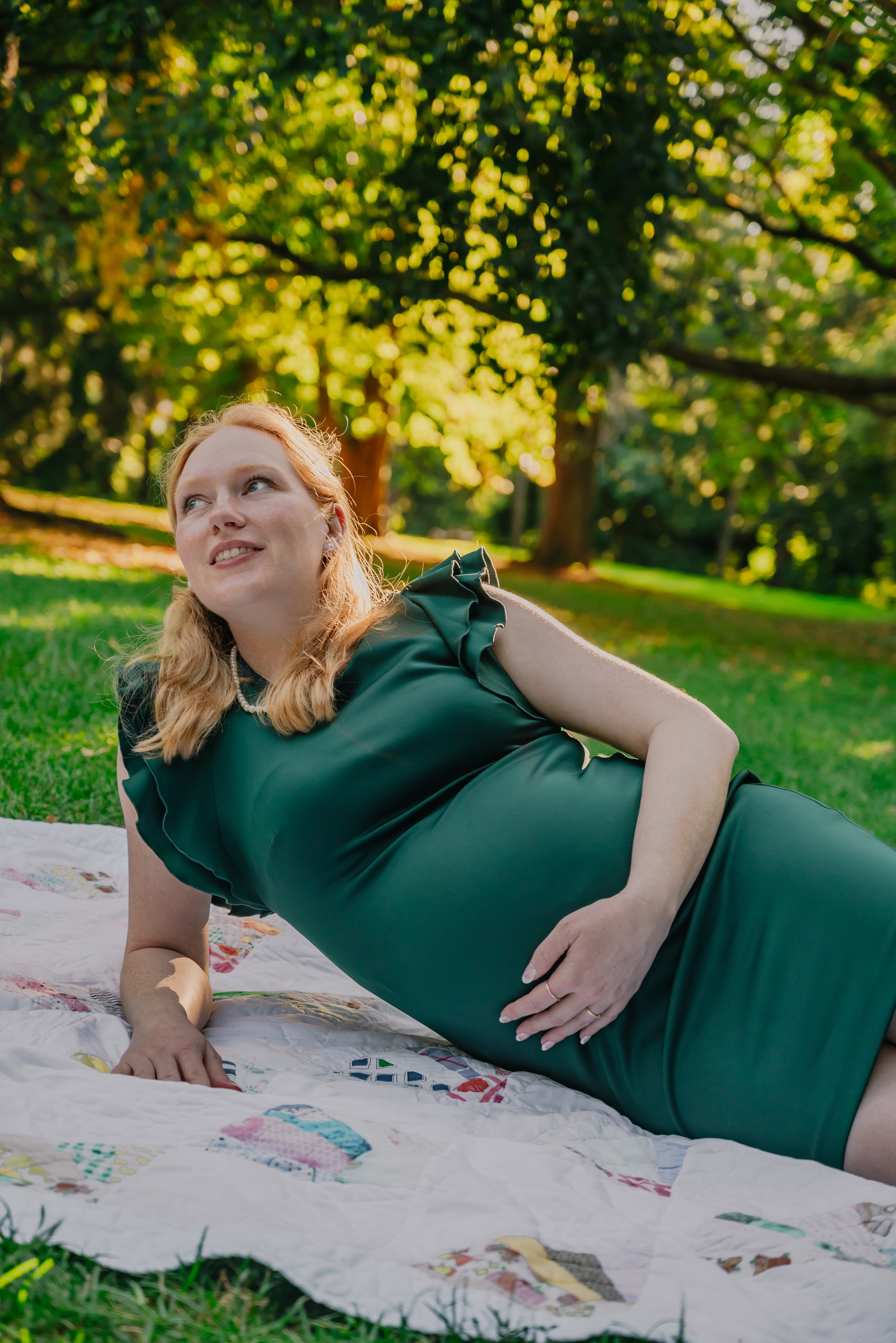 Maternity photo shoot. Family Photographer in Toronto — Natural Family & Lifestyle Photography | Khorosheva Irina