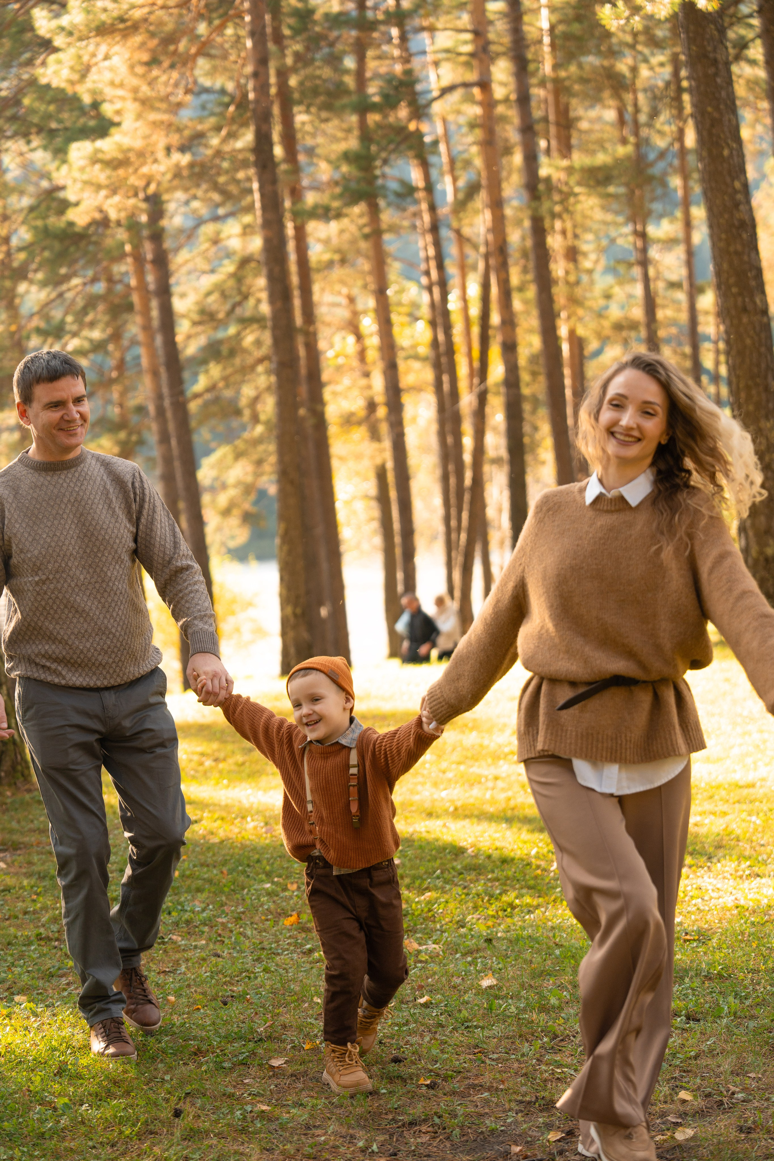 Семейная фотосессия в Москве для большой семьи. Свадебный фотограф в Москве Анна Полушина