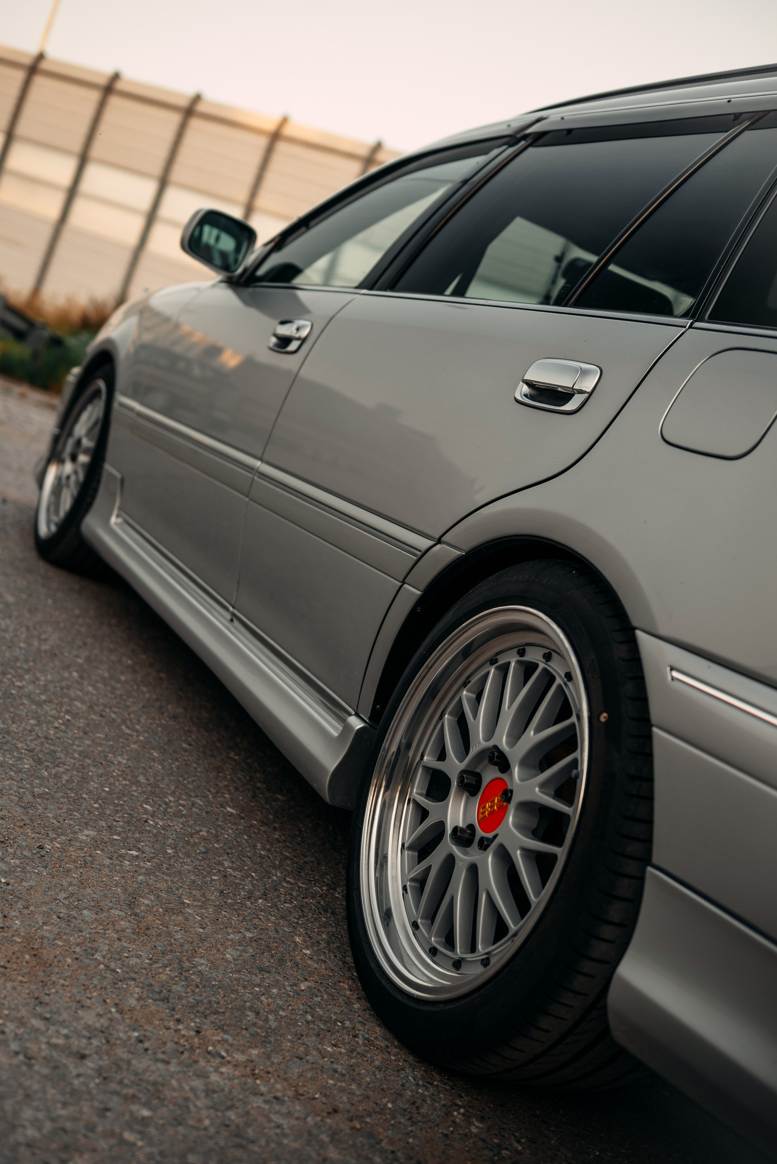 Toyota Crown Estate Athlete V JZS171W. DeLorein