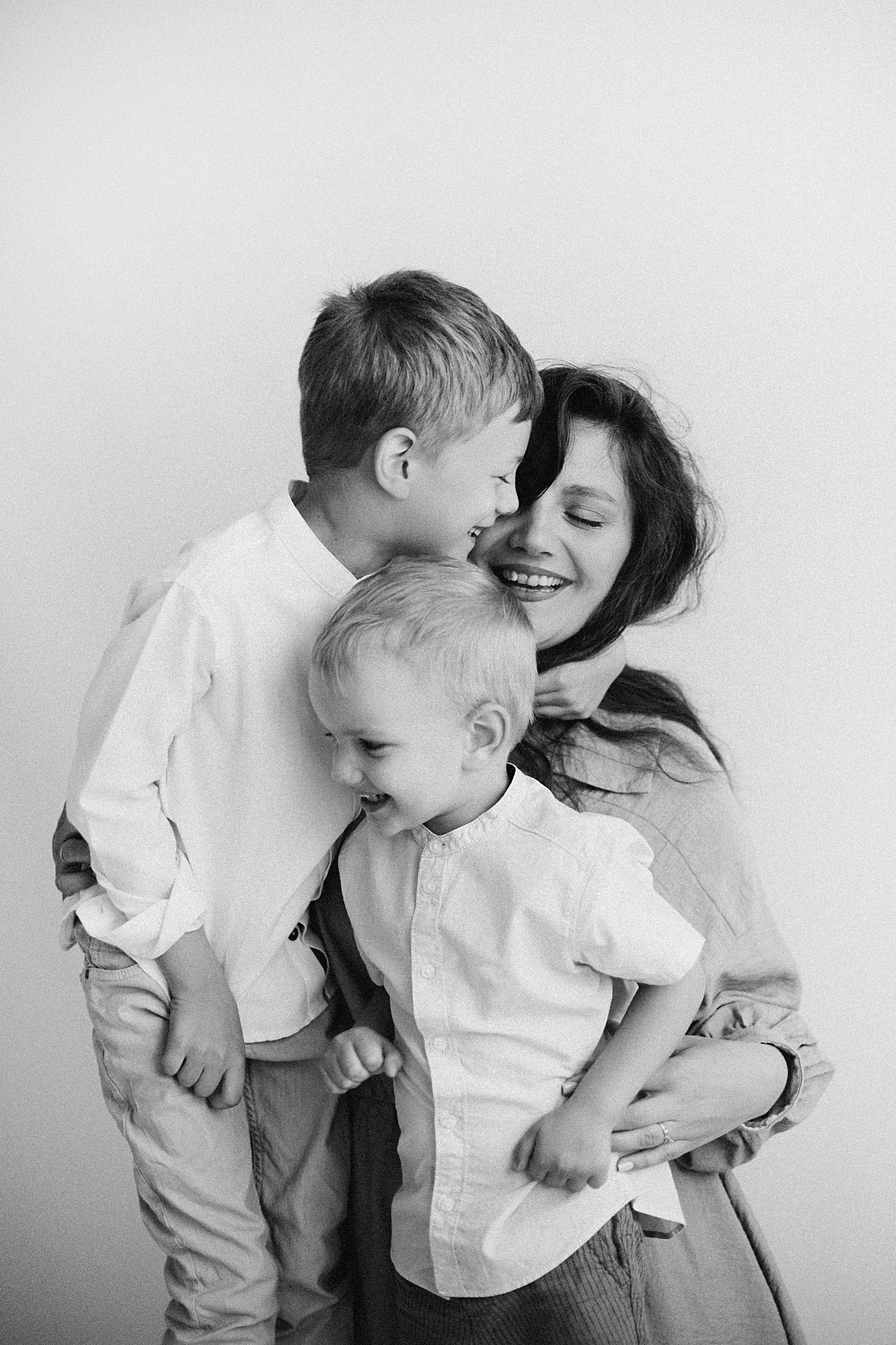 Ангелина и мальчики. Репортажный и детский фотограф в Минске