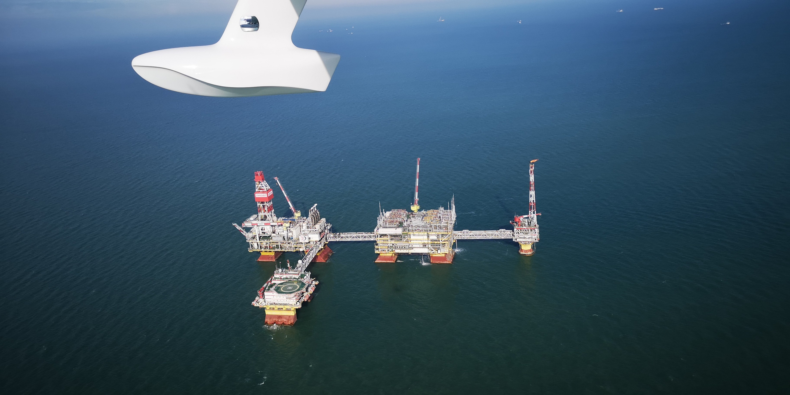 Каспийское море (наука на Ла-8) (2021 г.). Фотоальбом показывающий увлекательный мир авиации и мир медведей Андрея Иванова