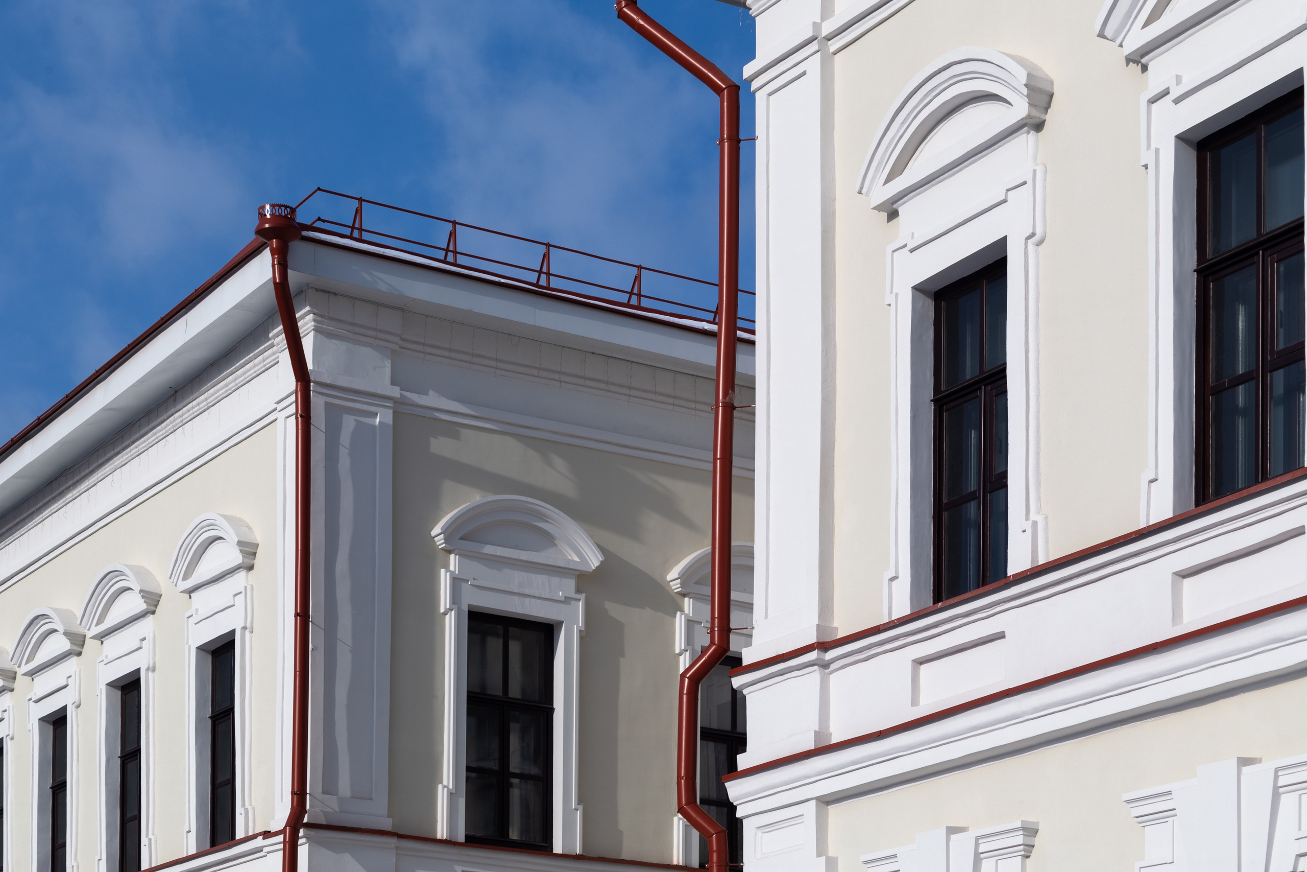 Отреставрированный «Дом Мясникова» на Вейнбаму, заказчик ООО «Гуриати». Интерьерный фотограф и ретушер в Красноярске Денис Антропов