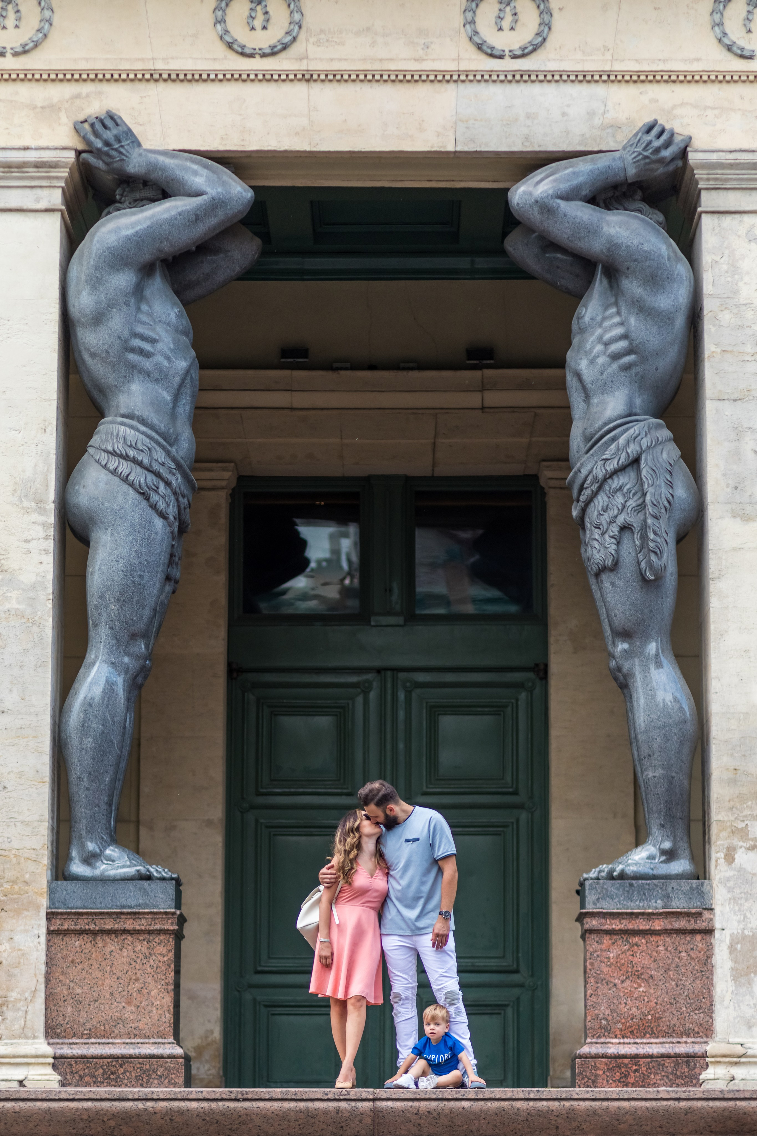 Фотопрогулки по Санкт-Петербургу. Ароматестирование по методу Аромакод и Нейростатус в Санкт-Петербурге