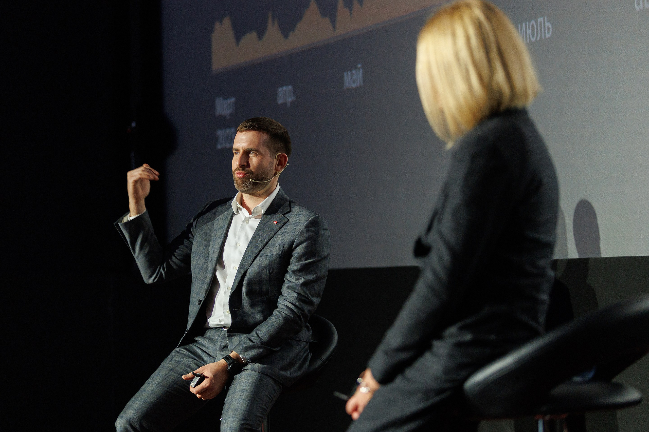 Репортажная фотосъемка мероприятия. Профессиональный фотограф в Новосибирске