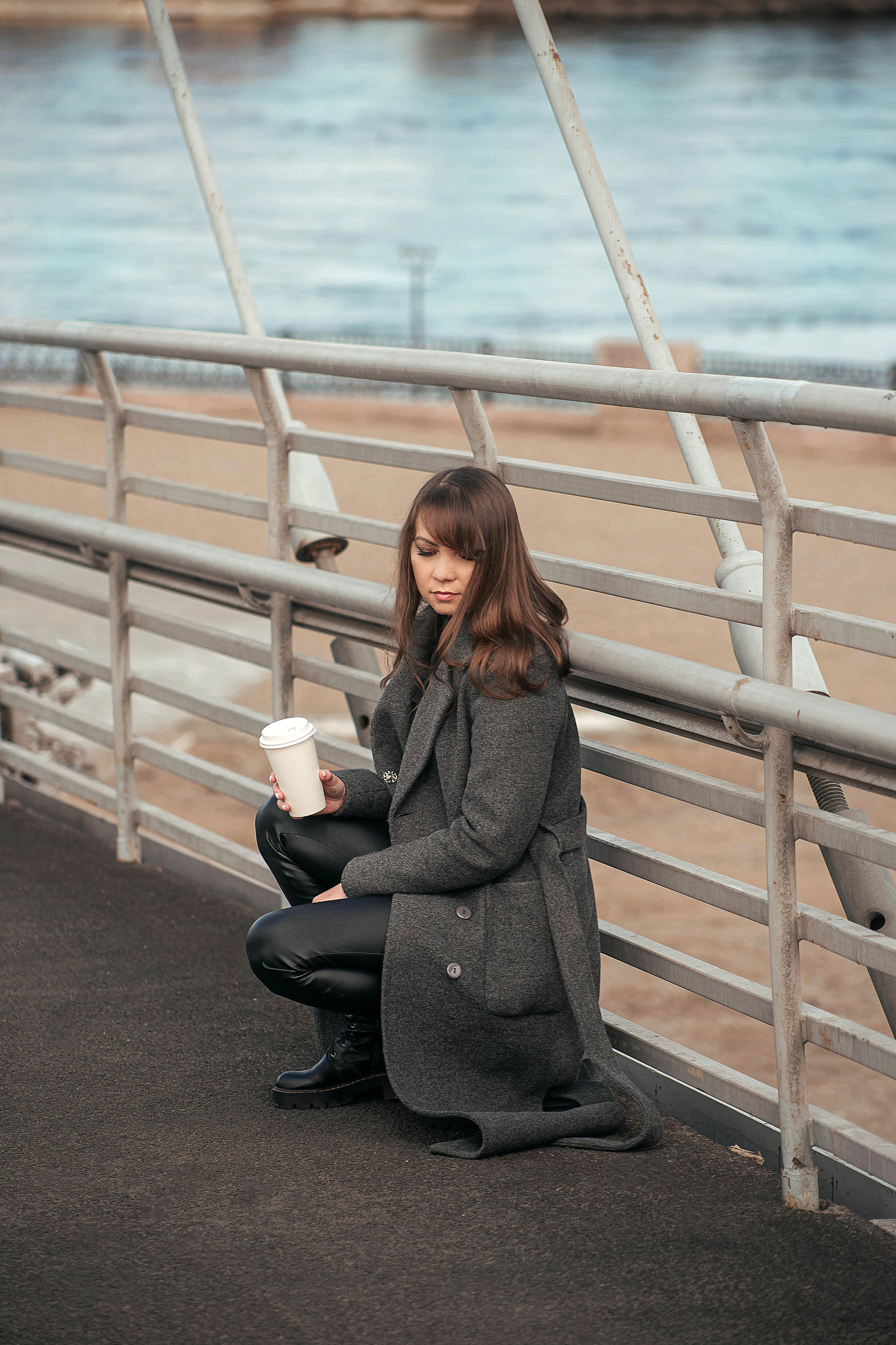 На мосту. Рыжий Фотограф Иркутск