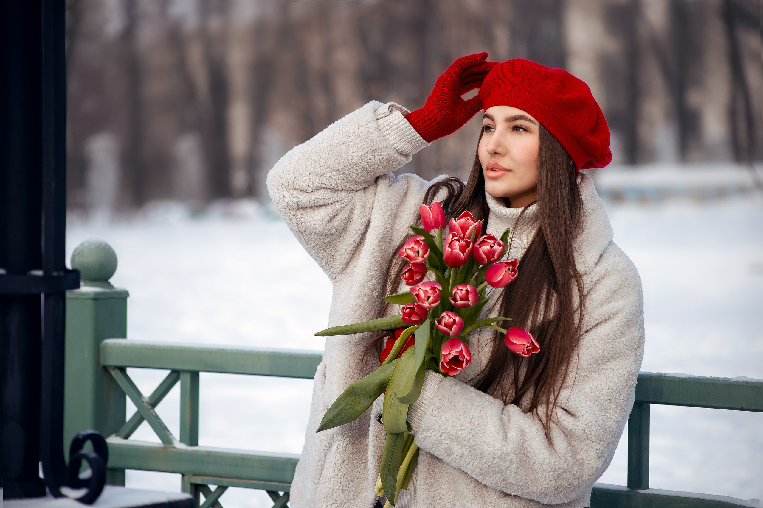 Весенняя с тюльпанами. Рыжий Фотограф Иркутск