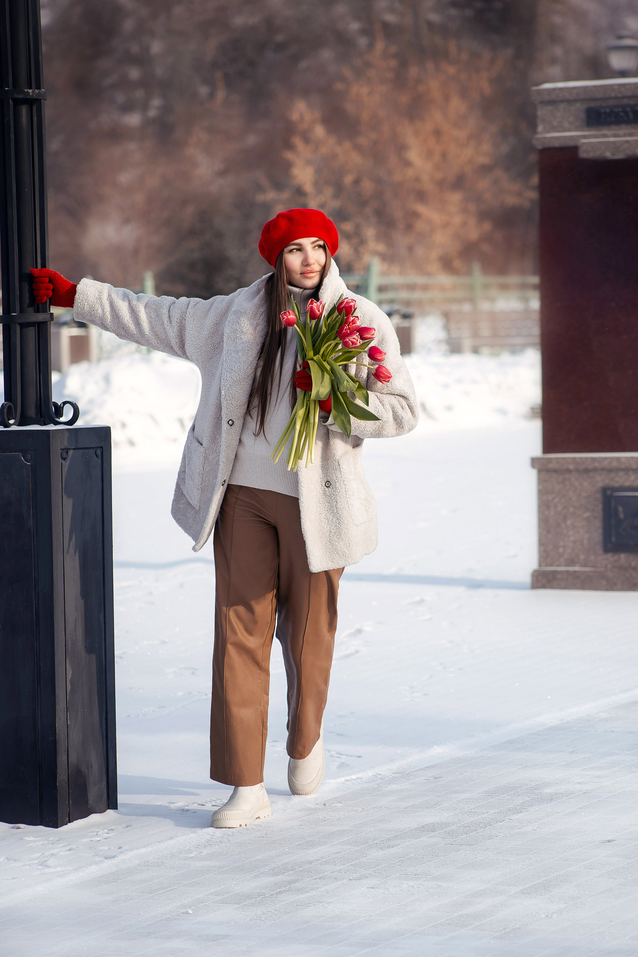 Весенняя с тюльпанами. Рыжий Фотограф Иркутск