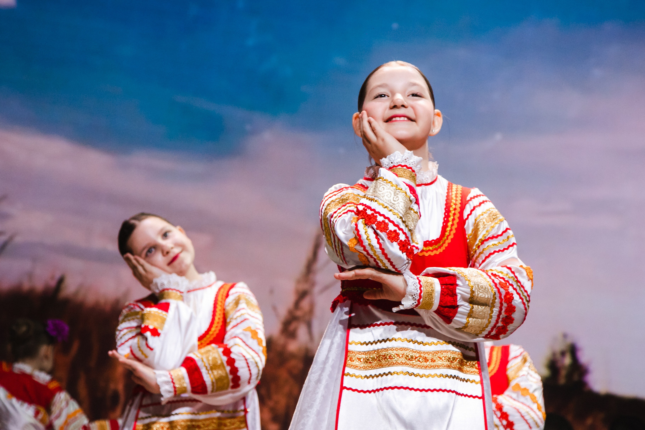 Отчетный концерт центра национальных культур 2025. Роман Урумбаев фотограф Нижневартовск