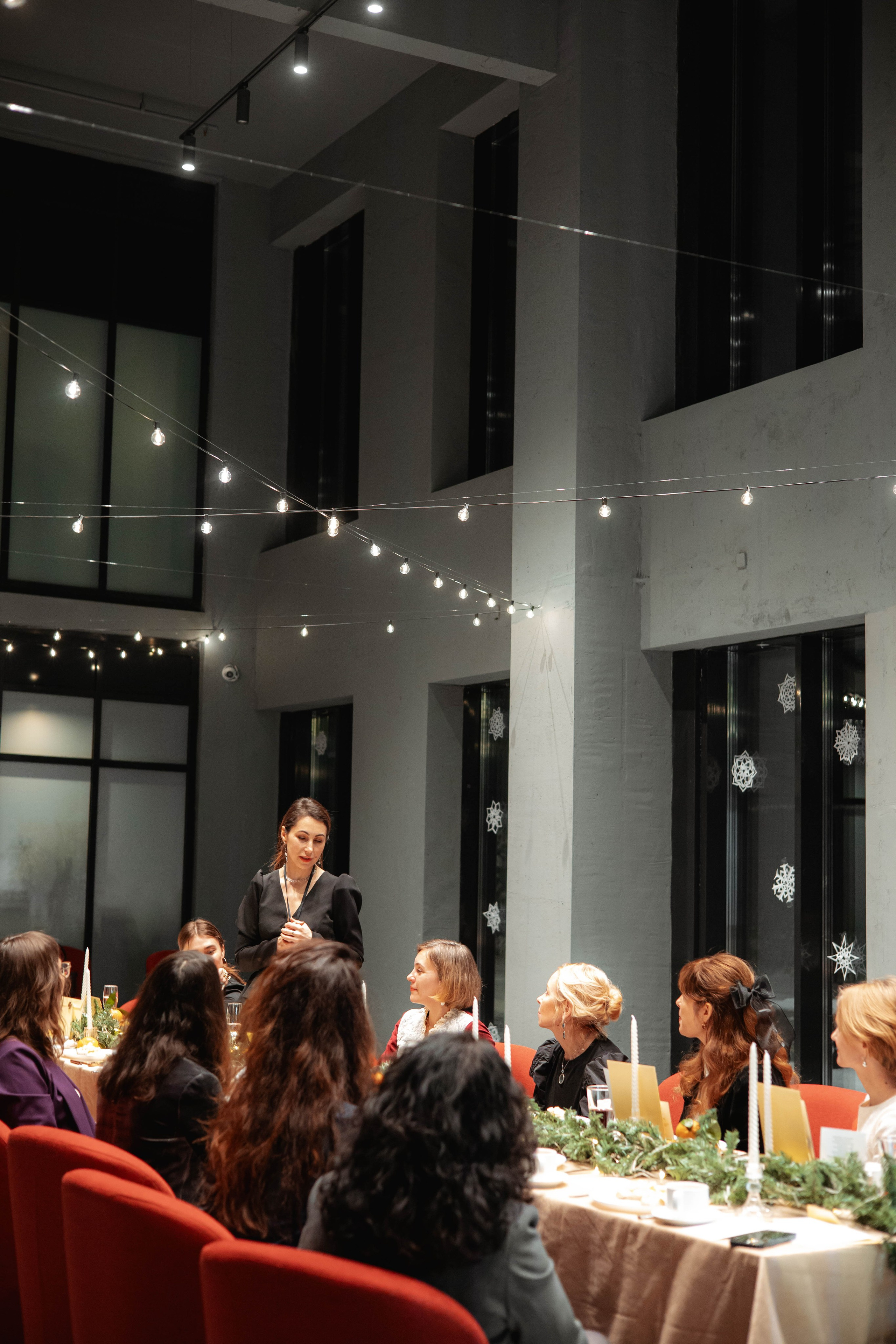 Репртажная съёмка. Книжный вечер. Женский фотограф в Санкт Петербурге Наталья Кос