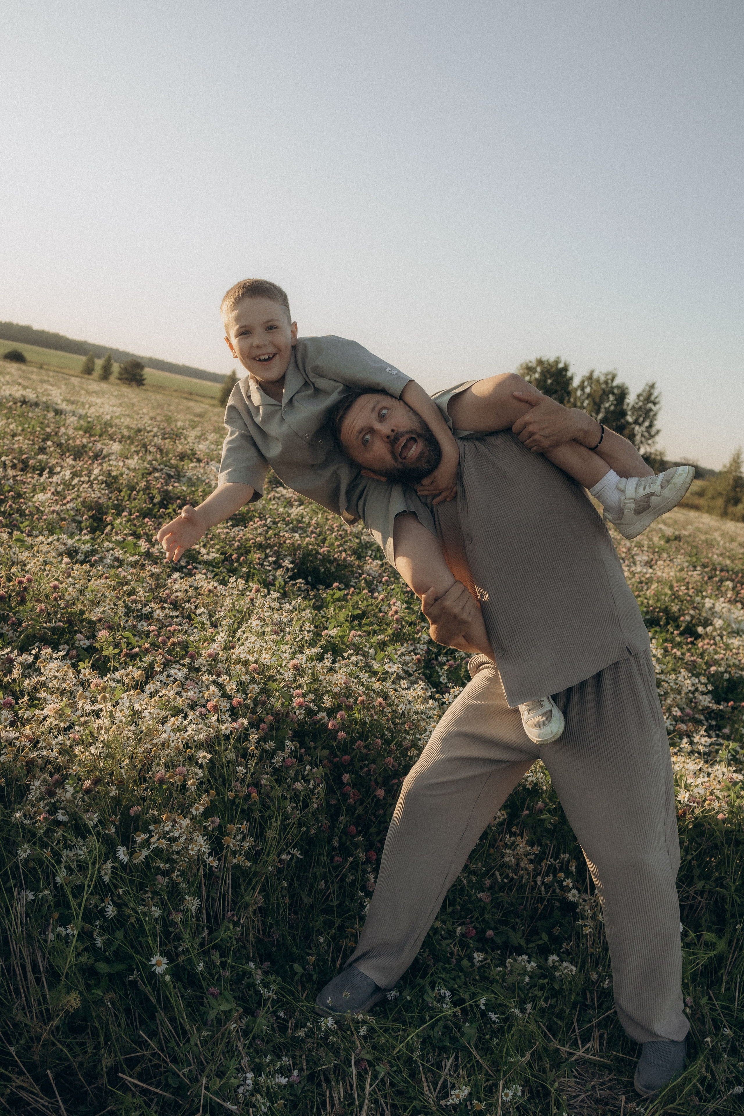 Семейная в ромашках. Эльвира Галимьянова — семейный фотограф Екатеринбурга