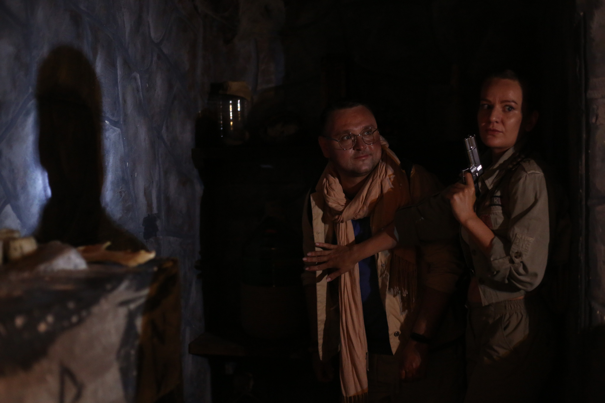 Фотосессия «Как в кино: В поисках утраченной диадемы» от MarCh Photography | Пермь. Погрузитесь в приключение, где вы — главный герой. MarCh Photography — Фотограф в Перми