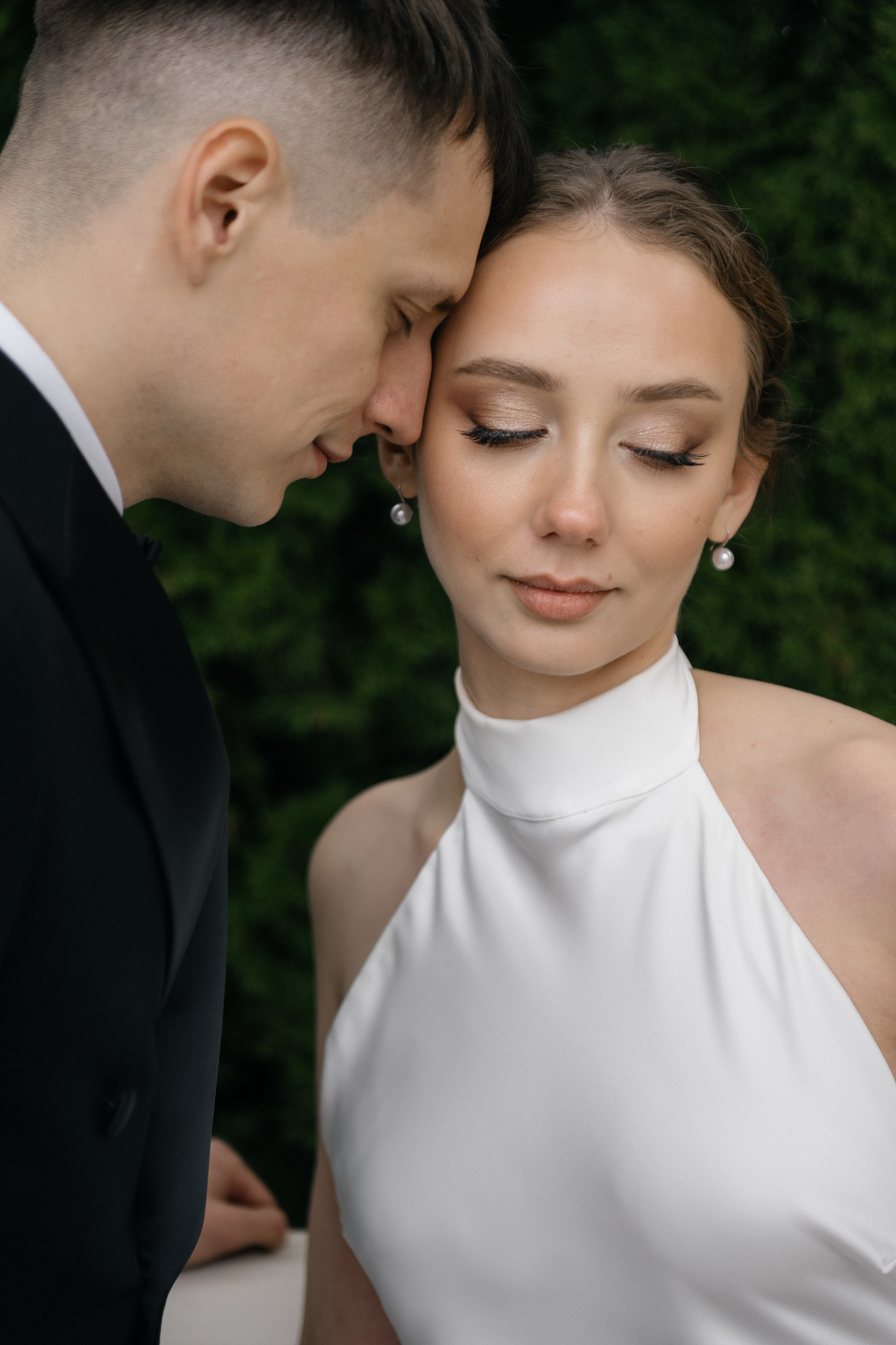 Wedding day in Martinique Bar. Wedding PHOTOGRAPHER Andrew Vnukov