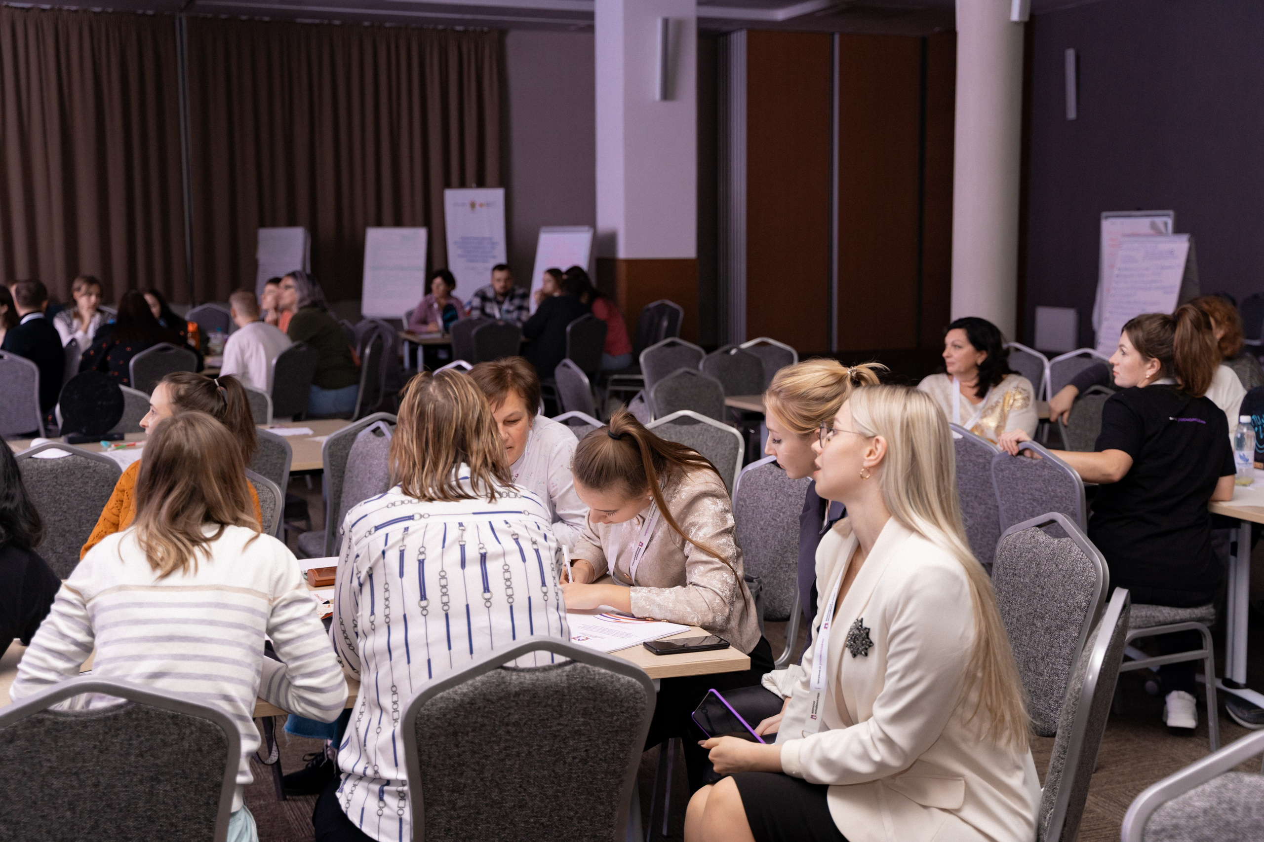 Окружной семинар в сфере профилактики от Росмолодежи в Амаксе 2024. Фотограф Надежда Погребняк | Рязань | Москва