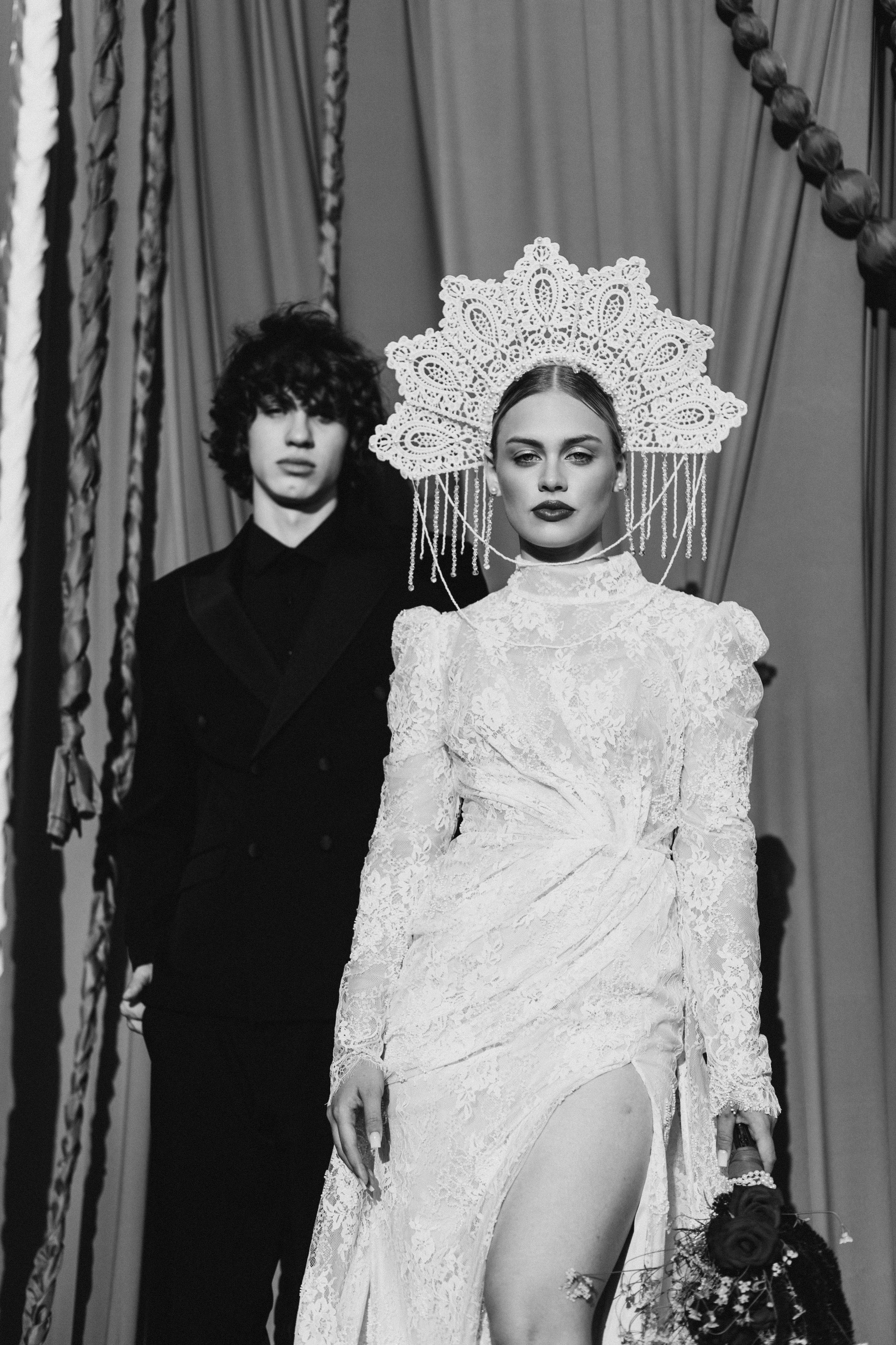 Портретная фотосессия на закате в Сочи, профессиональный фотограф, мягкий свет, естественная обработка, атмосферное фото для личного бренда и Instagram.