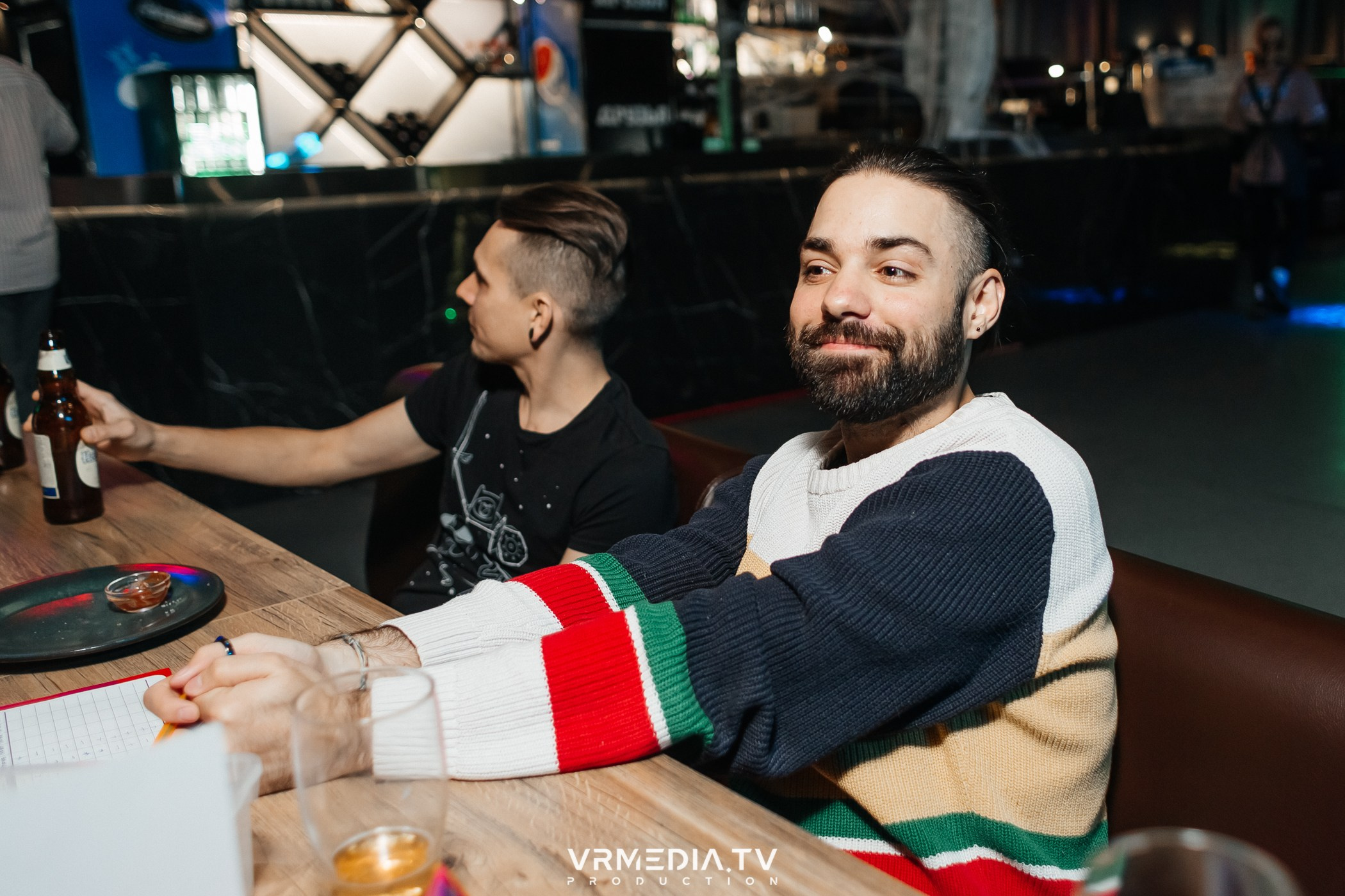 WoW QuiZ в баре «Друзья»