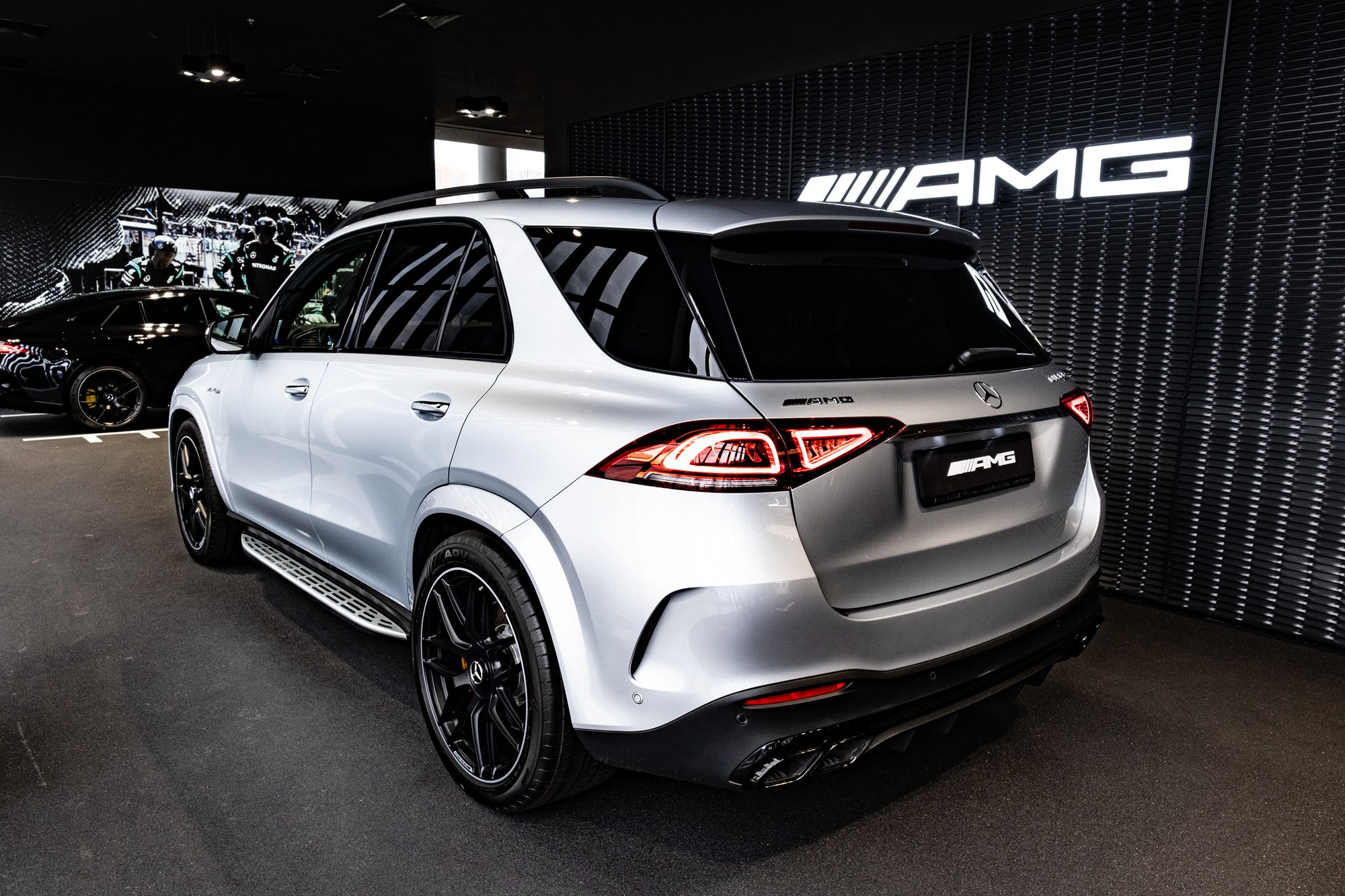 Рекламная съемка автомобилей. Автоспортивный бренд фотограф в Москве — Виктория Логинова