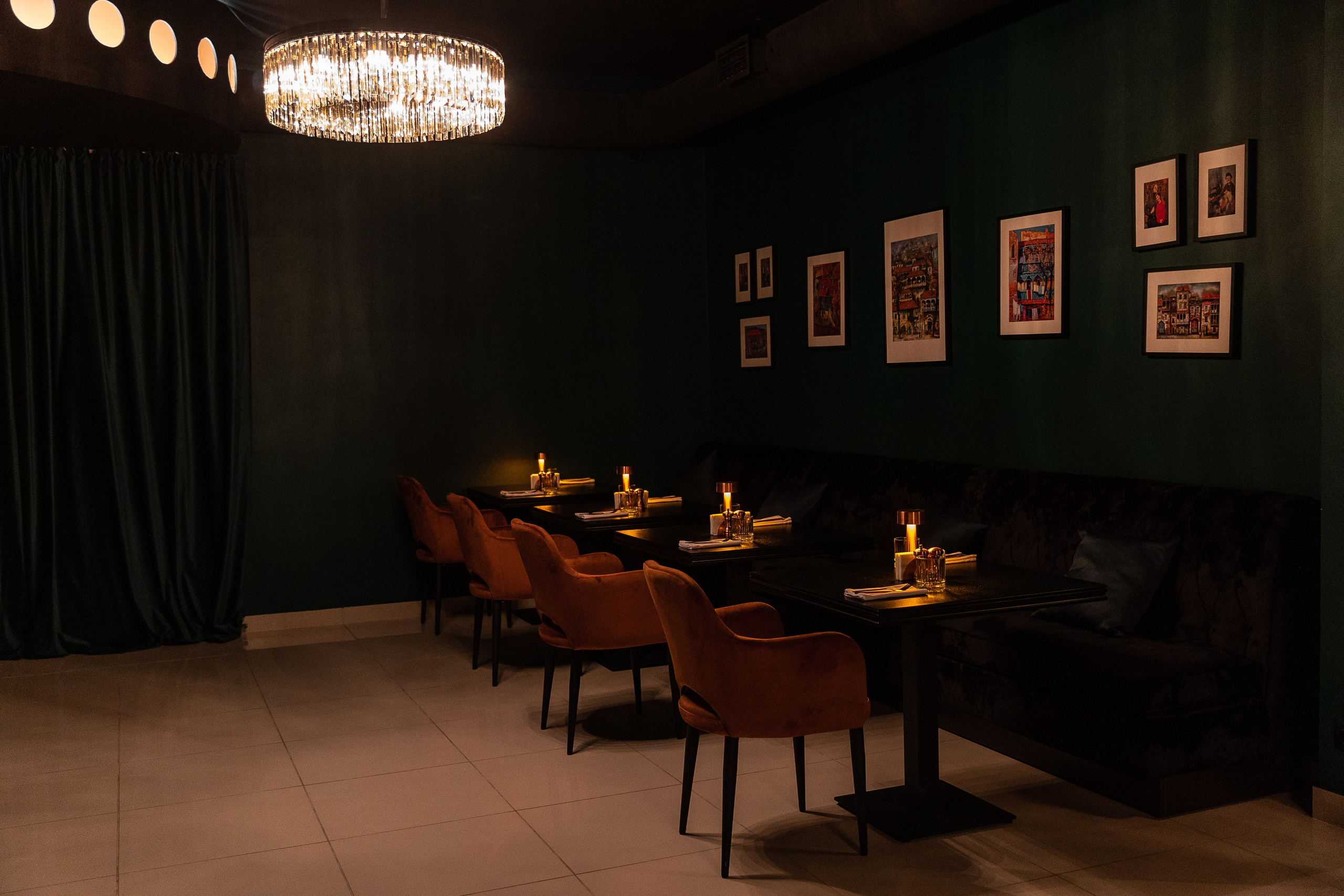 Интерьер ресторана Мимино. Свадебный фотограф Москва Саша Серегина (Сашина)