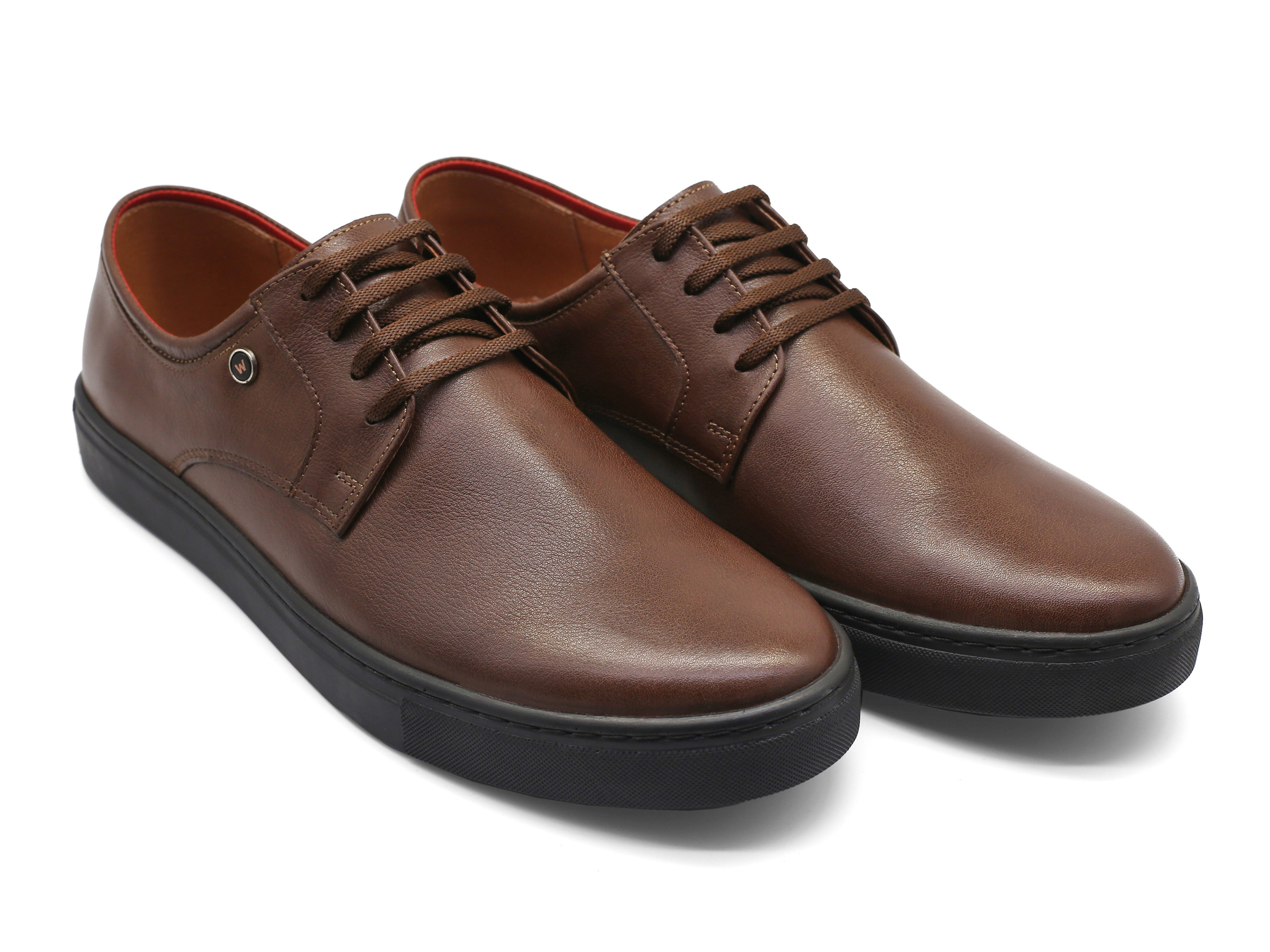 Обувь для каталога и маркетплейсов. Предметный фотограф Александр Трузян