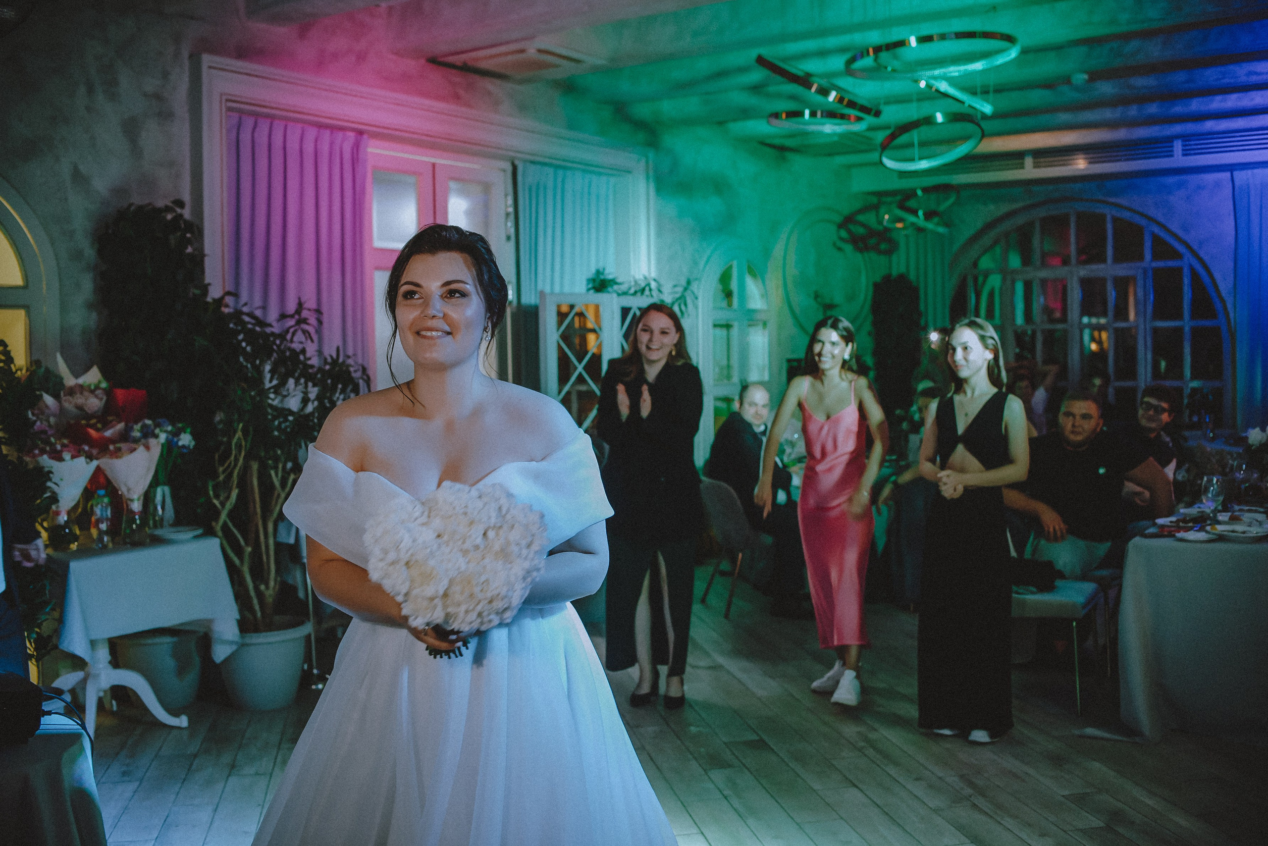 Love.com: Главная страница нашего счастья. Свадебный и семейный фотограф в Москве Сажина Кристина КиМ. Свадебный оператор в Москве Сажин Максим