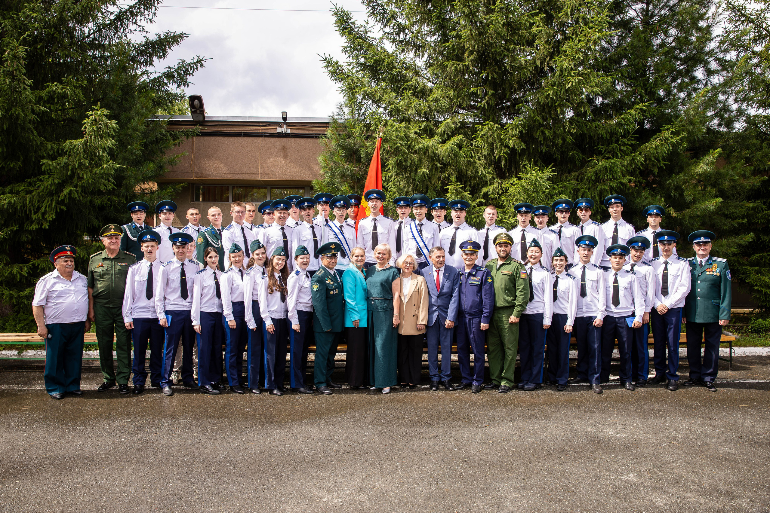 Фото и видео на выпускной в школе и детском саду. Свадебный, семейный видеограф и фотограф в Екатеринбурге Николай Рыков