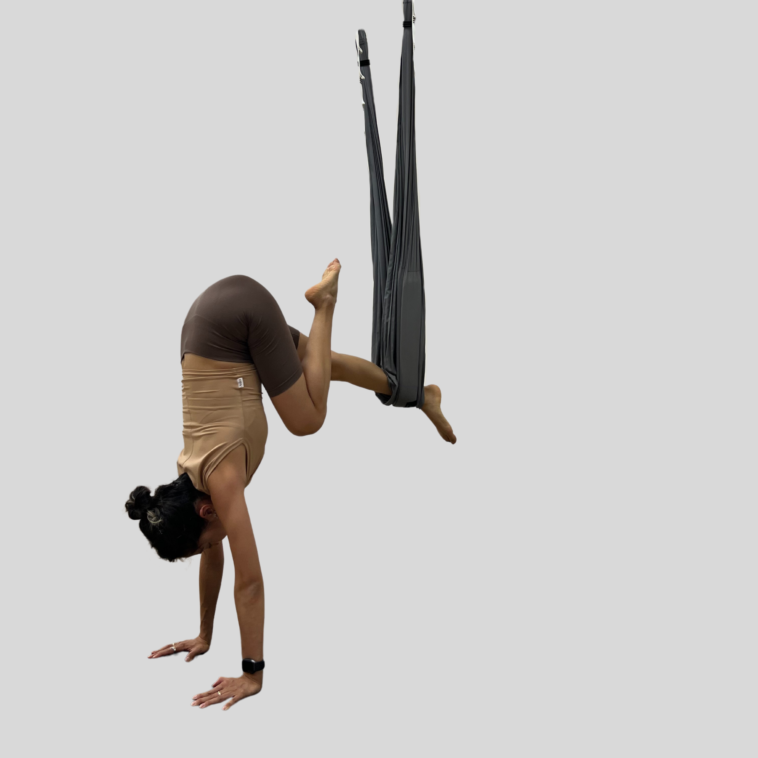 Флай йога, aerial yoga, аэро йога, связка в гамаке, позы в гамаке, aerial yoga exercise, fly yoga practice, fly yoga low, низкий гамак. Преподаю и провожу обучение по флай йоге