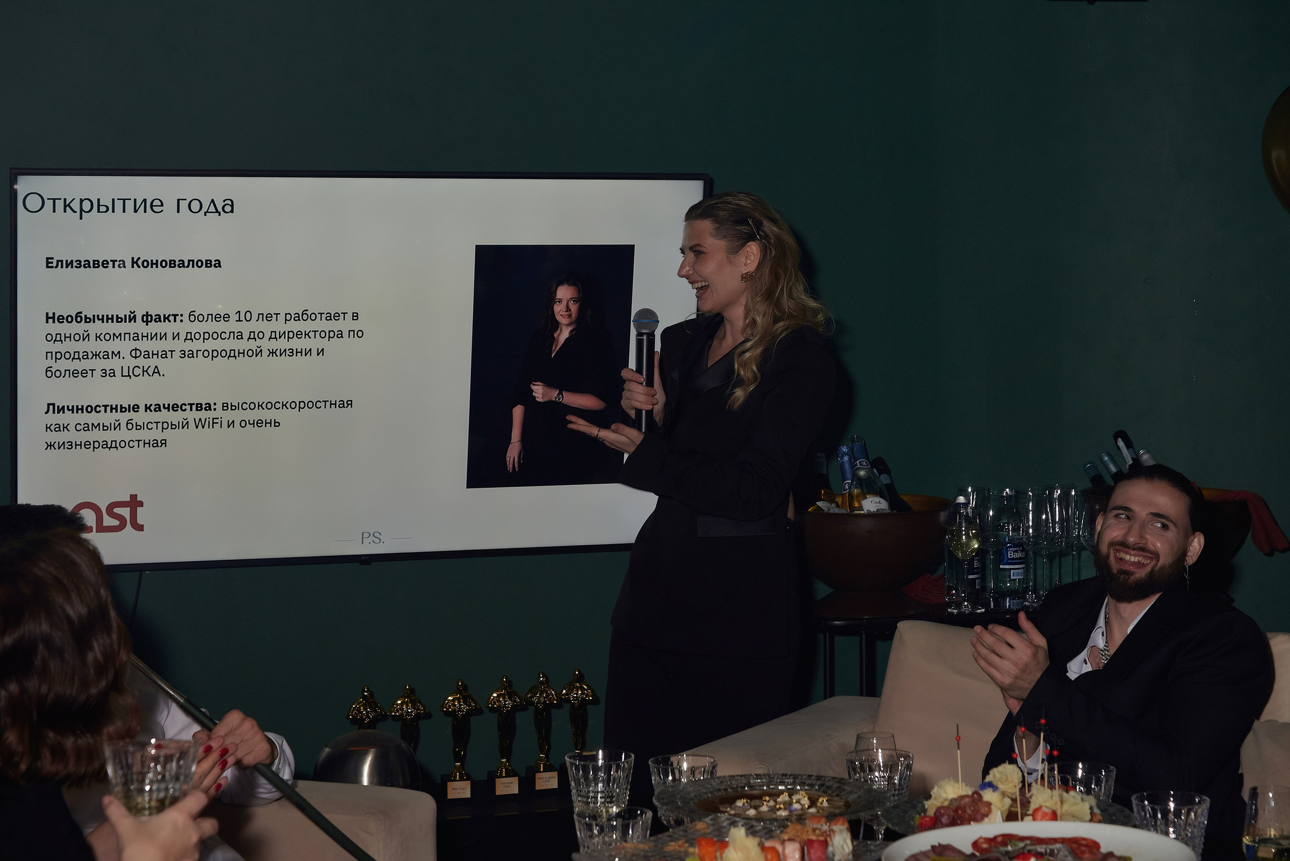 День рождения Светланы Пинигиной в караоке Divas. Наталия Дианова — фотограф для брендов и экспертов в Москве