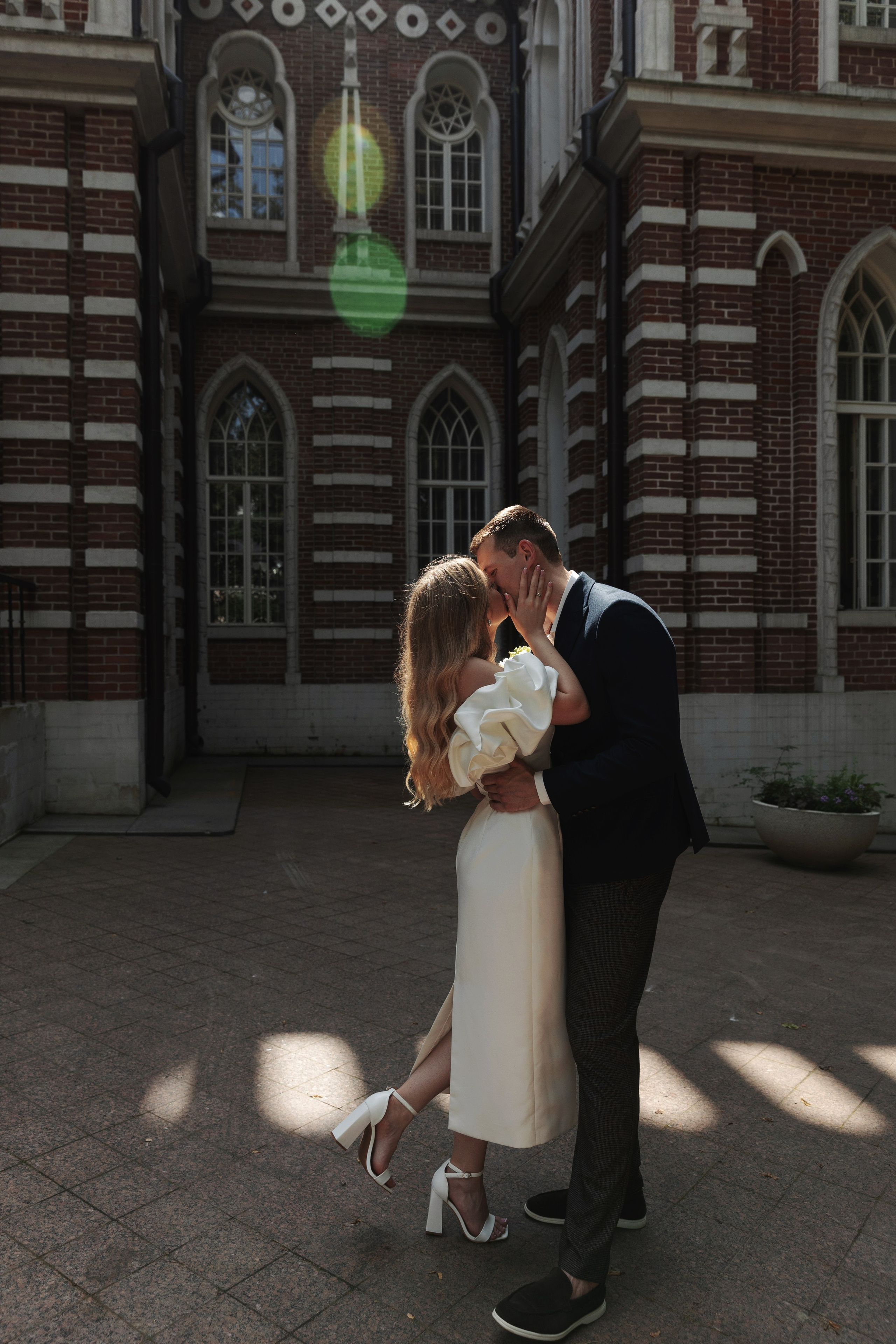 Свадебная фотосессия на Котельнической набережной и в парке Царицыно, Роспись в Шипиловском ЗАГСе. Свадебный фотограф Москва Анастасия Храмова