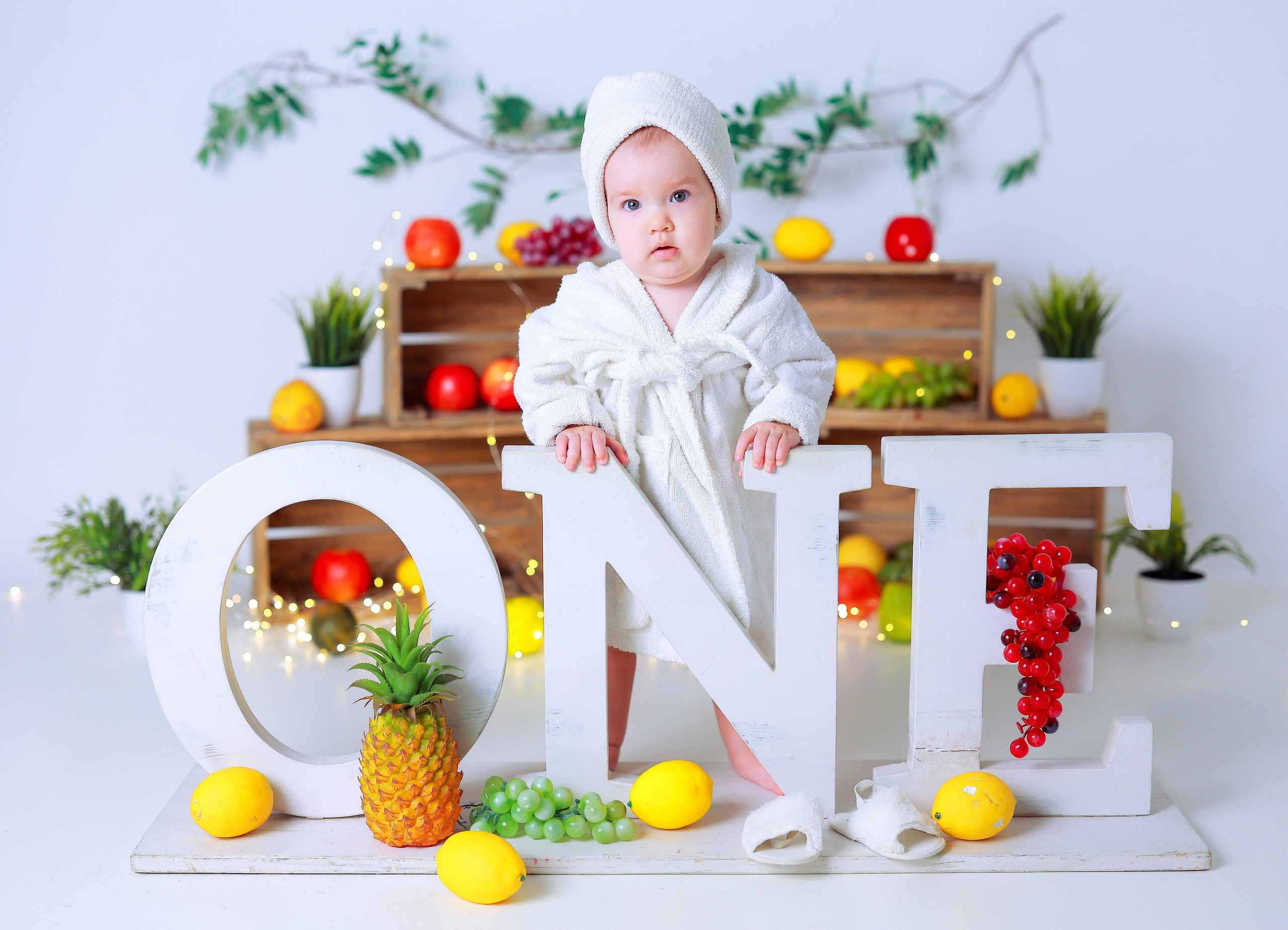 Малышки Антураж