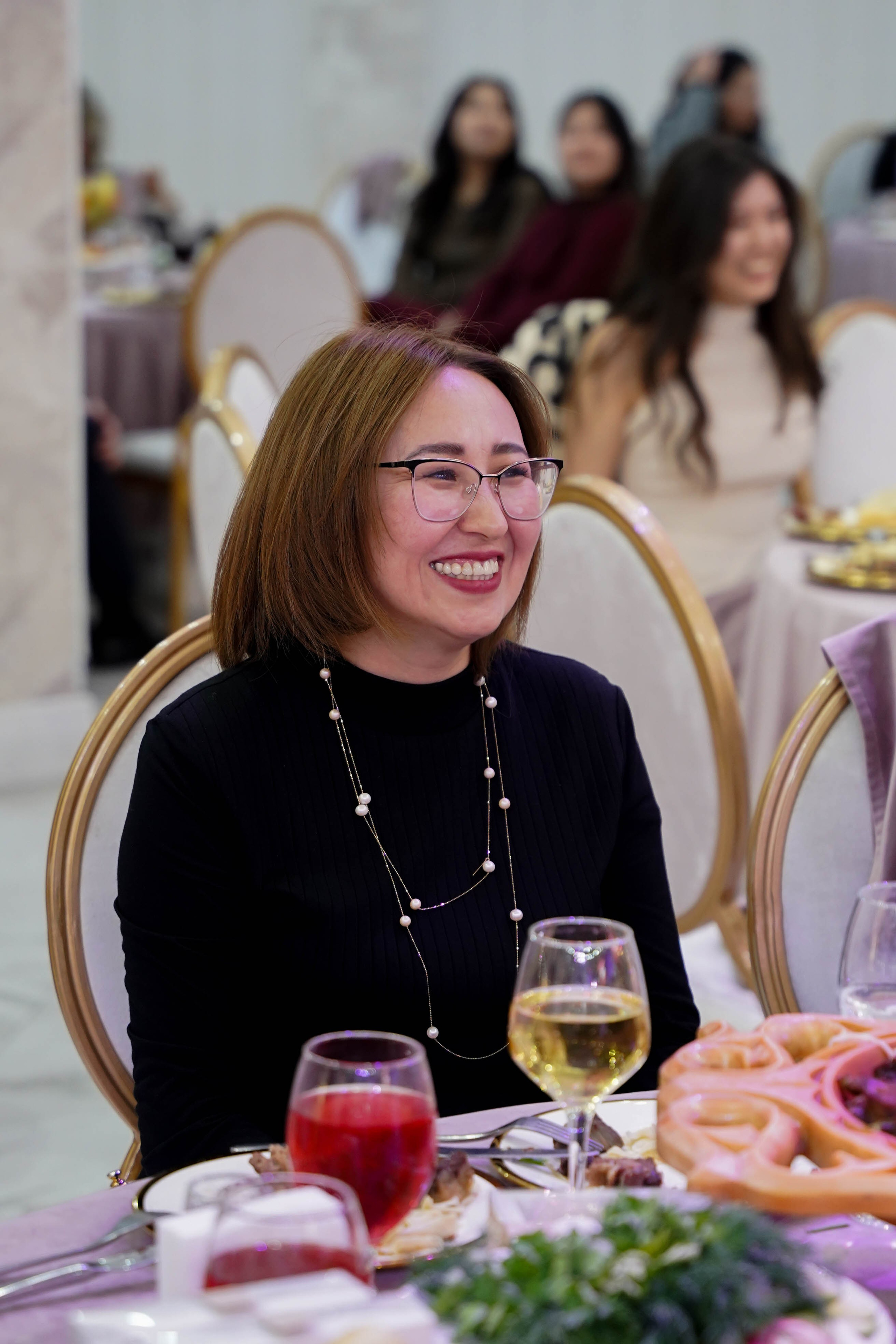 Dana uzatu. Фотограф Ернар Ержанов