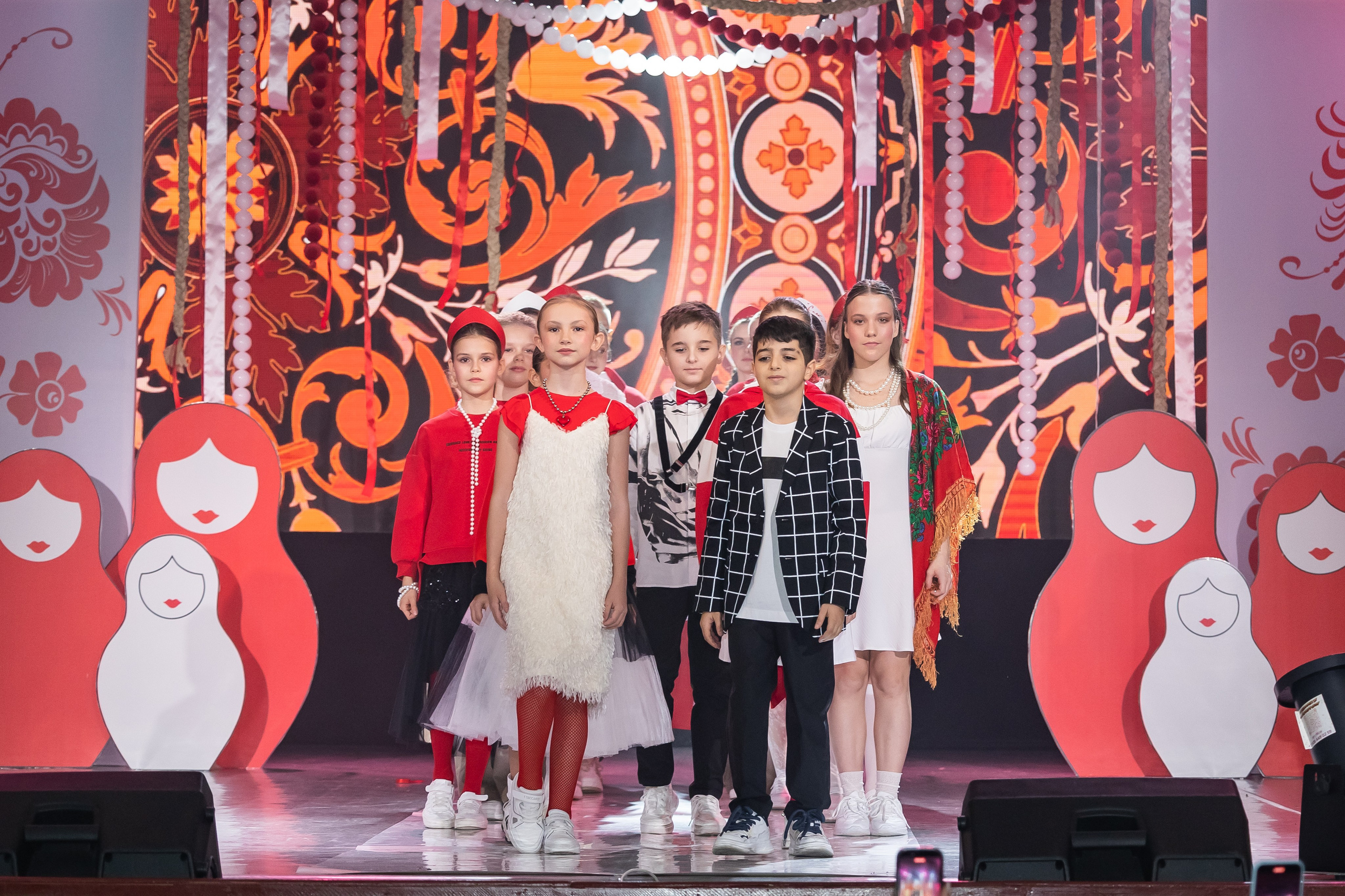 Показ Happy Kids. Выпускные альбомы во Владивостоке