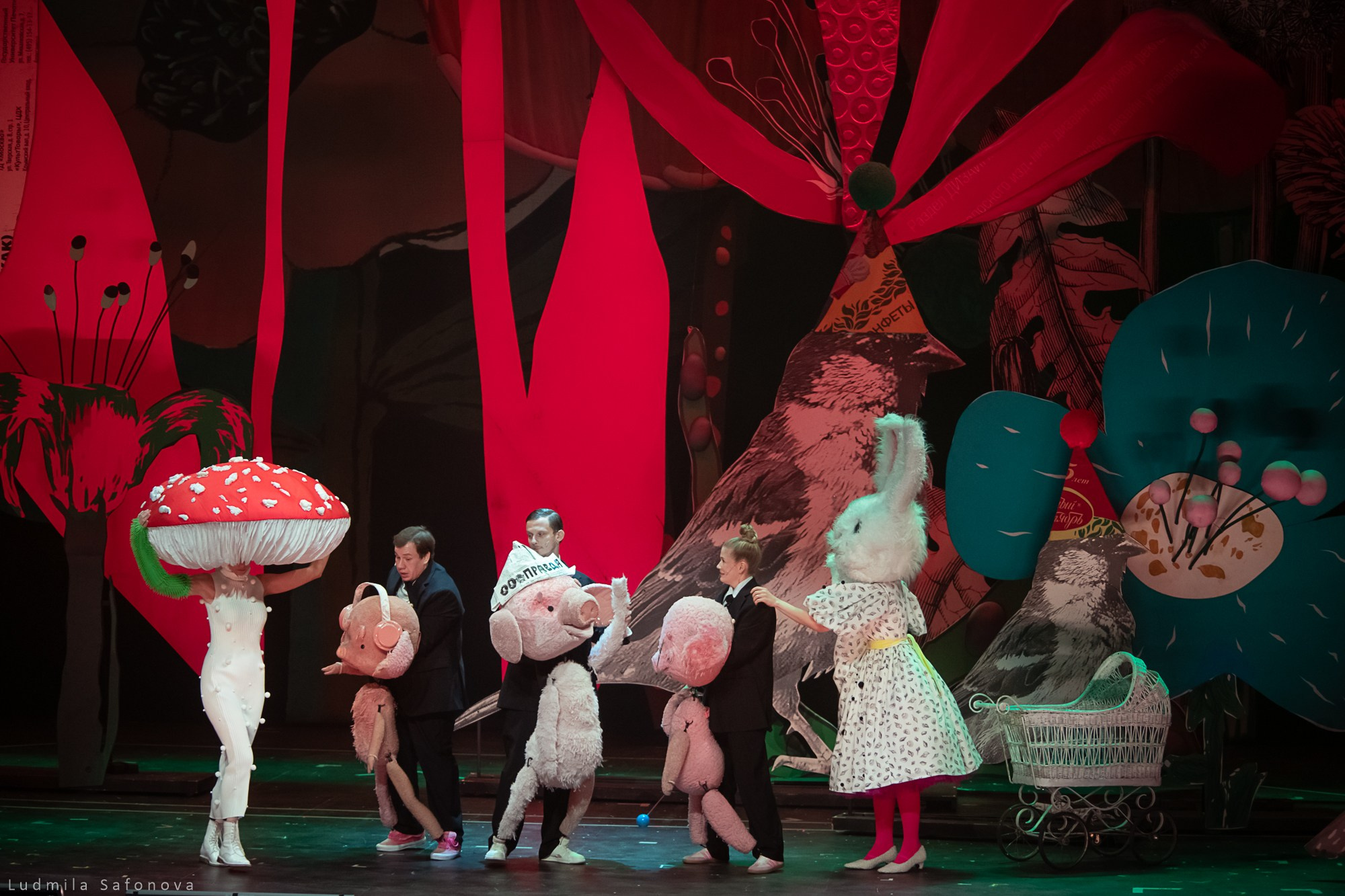 Театр на Таганке. Три поросенка. Lucytheatre